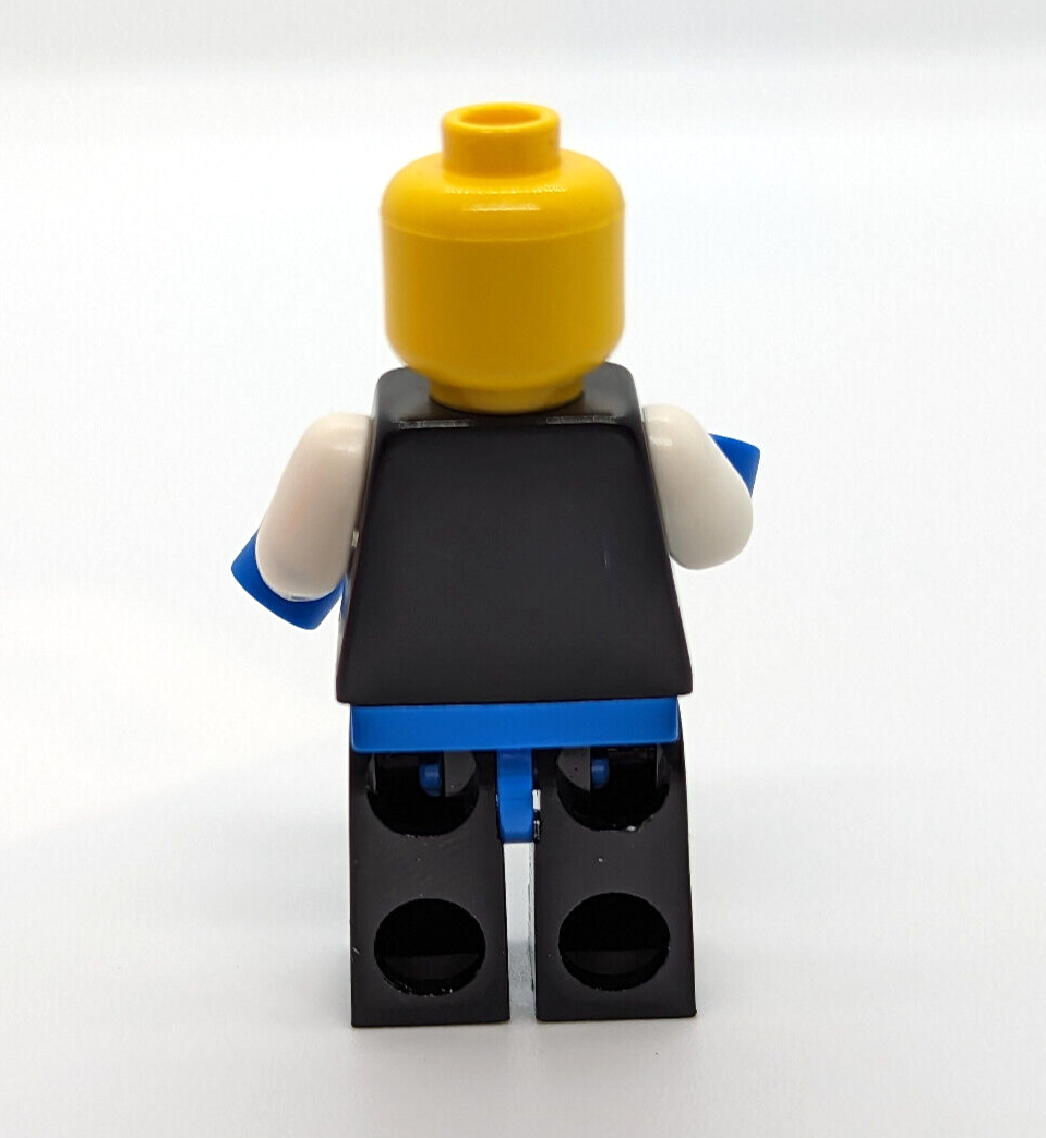 LEGO Vintage Ice Planet Space Minifigure - Male w/ White Hair & Skis (sp018) - StudBee