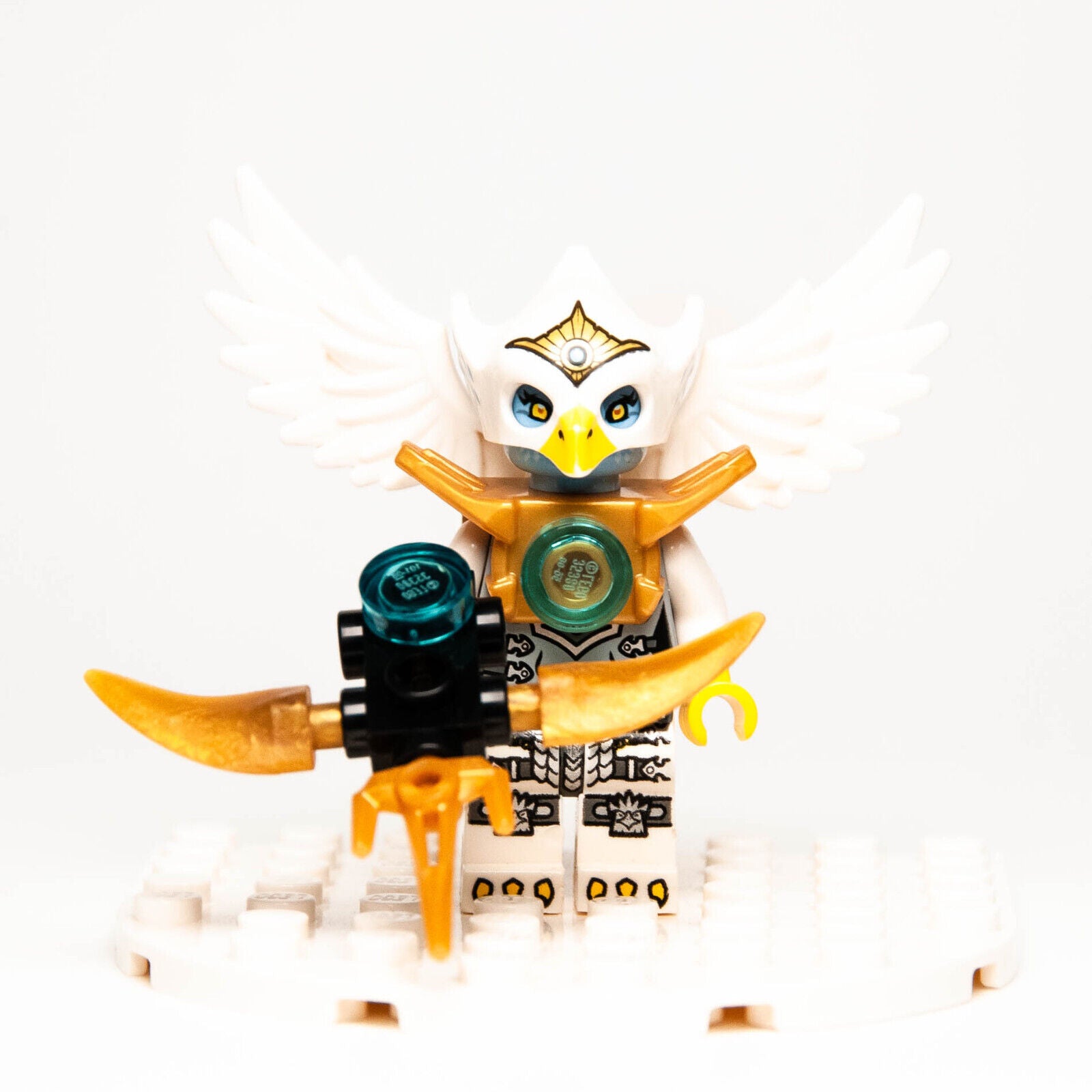 LEGO Chima Eagle Minifigure - Eris in Silver Outfit (loc071) 70133 70139 - StudBee