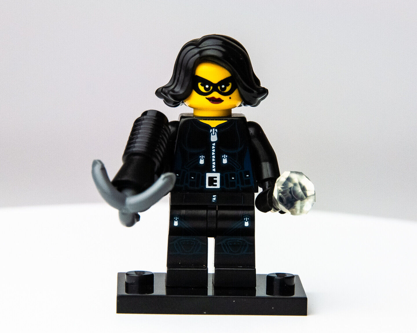 LEGO Jewel Thief - CMF Series 15 - 71011 (col15-15) Minifigure - StudBee