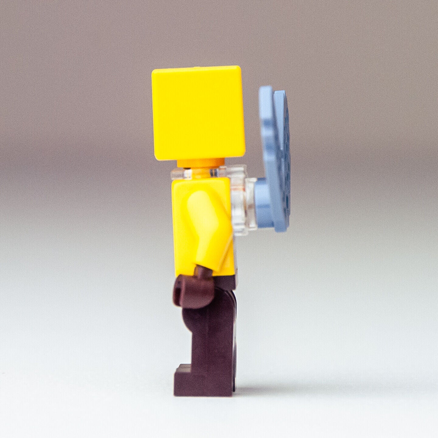 New LEGO Beekeeper Minifigure - The Bee Farm - 21165 (min091) - StudBee