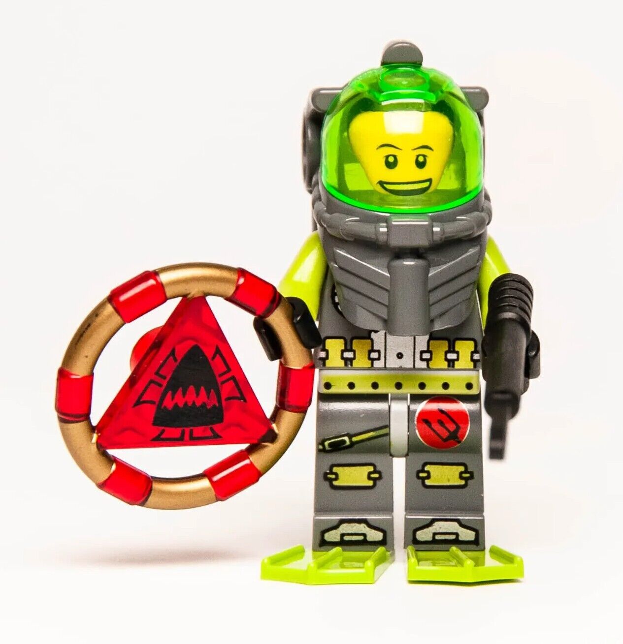 Lego Atlantis Minifigure - Bobby (atl002) with Spear Gun and Treasure Key - StudBee