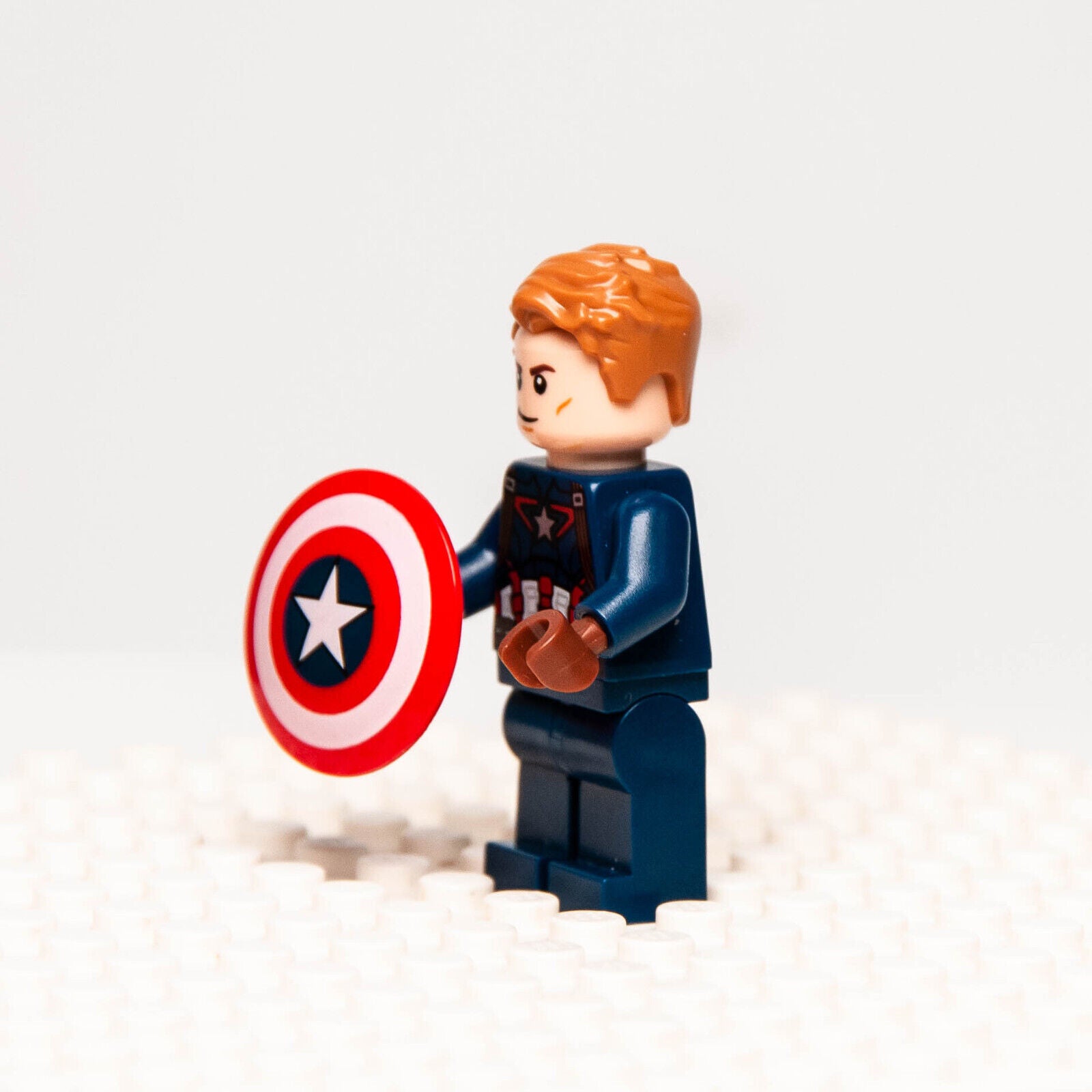 LEGO Minifigure Captain America - Detailed Suit (sh264) Marvel 76047 - StudBee