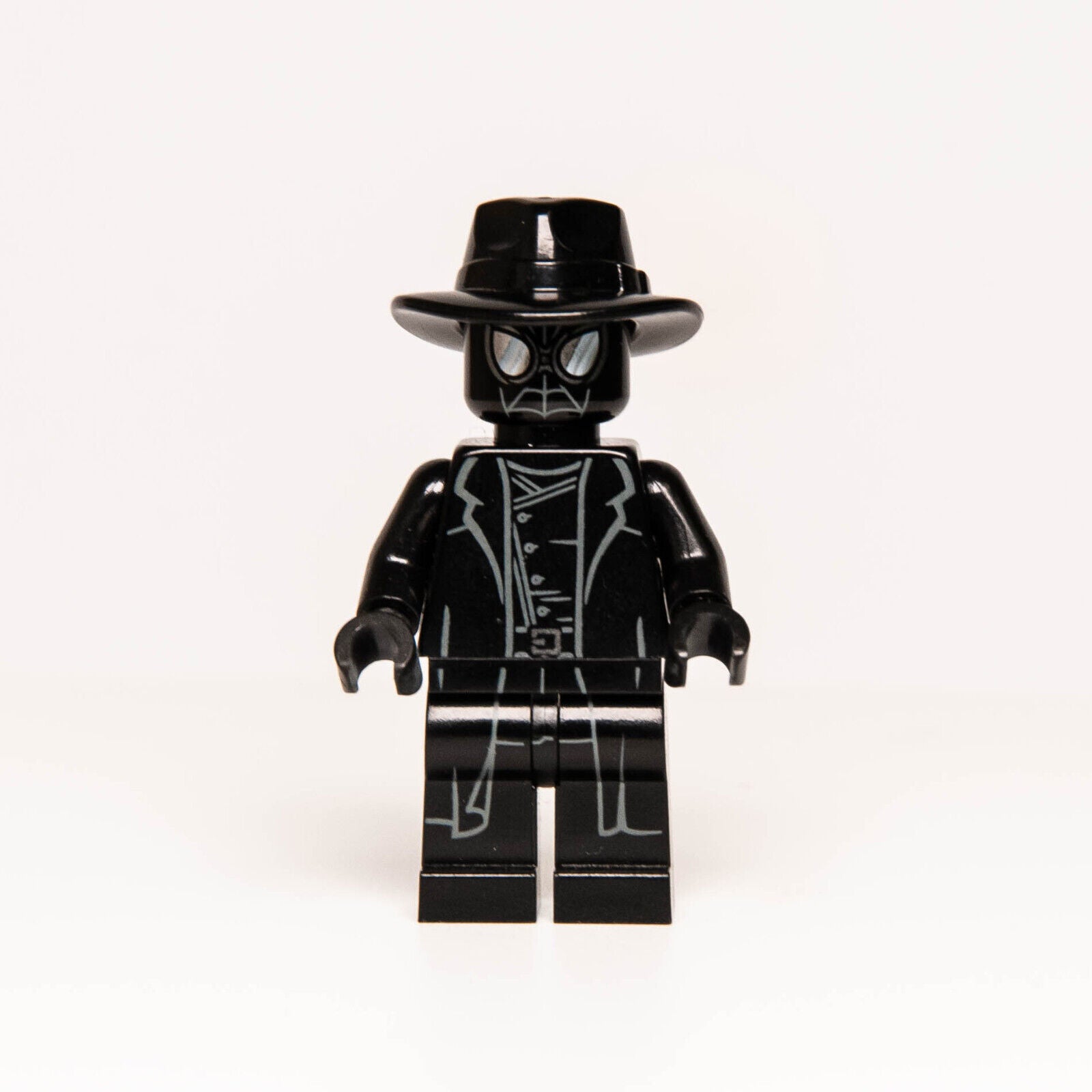 LEGO Spider-Man Noir Minifigure w/ Shirt Tail 76150 (sh614a) - StudBee