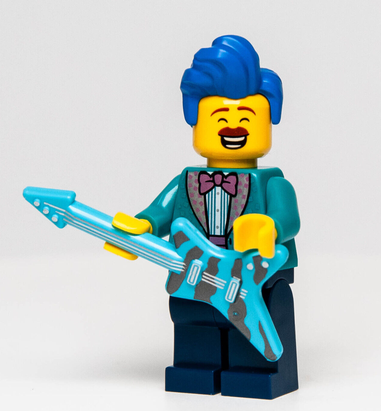 New Lego BAM 2023 Rockabilly Blue Hair Musician Minifigure w/ Electric Guitar - StudBee