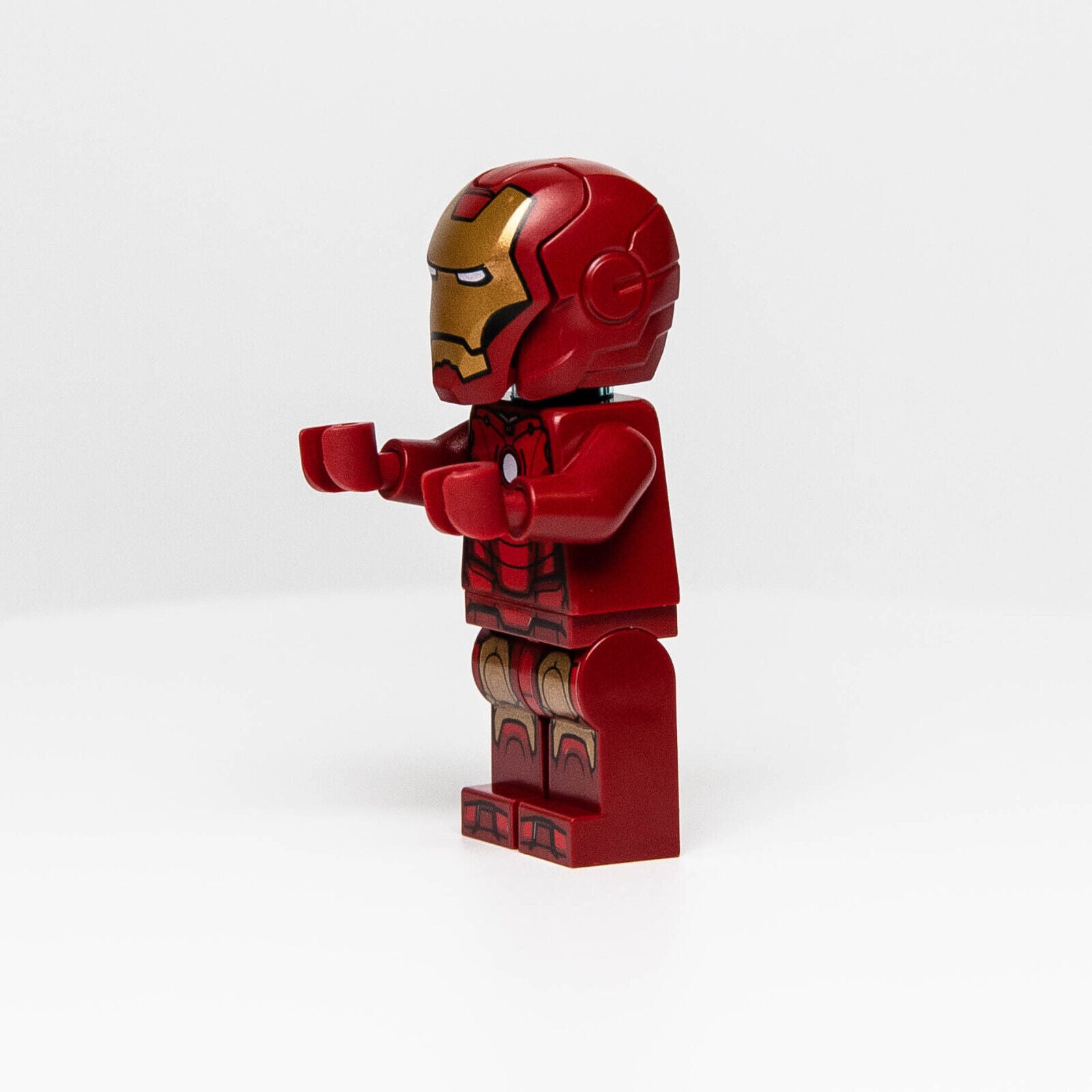 NEW LEGO Iron Man Mark 3 Armor Minifigure (sh825) 76216 Marvel - StudBee