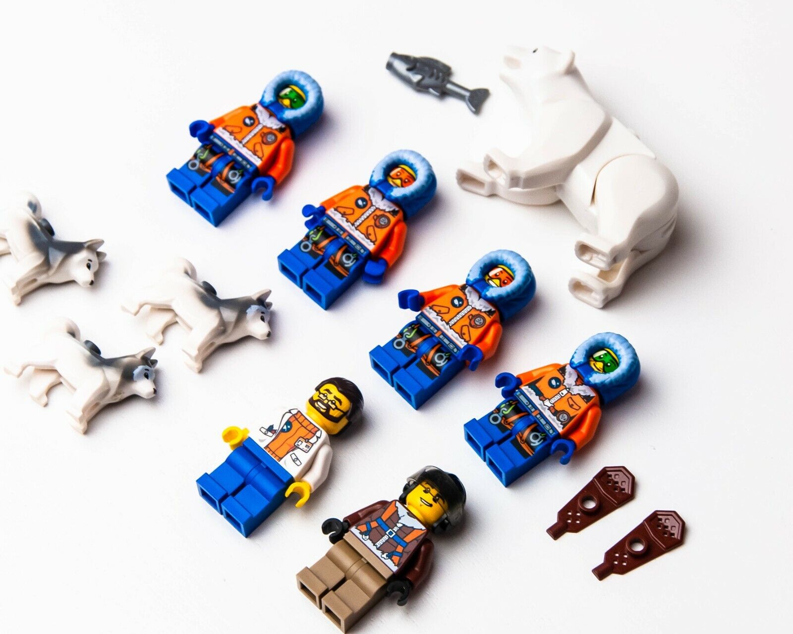 LEGO Arctic Minifigure Lot - Polar Bear Husky Dogs - Base Camp - 60036 (brr - StudBee