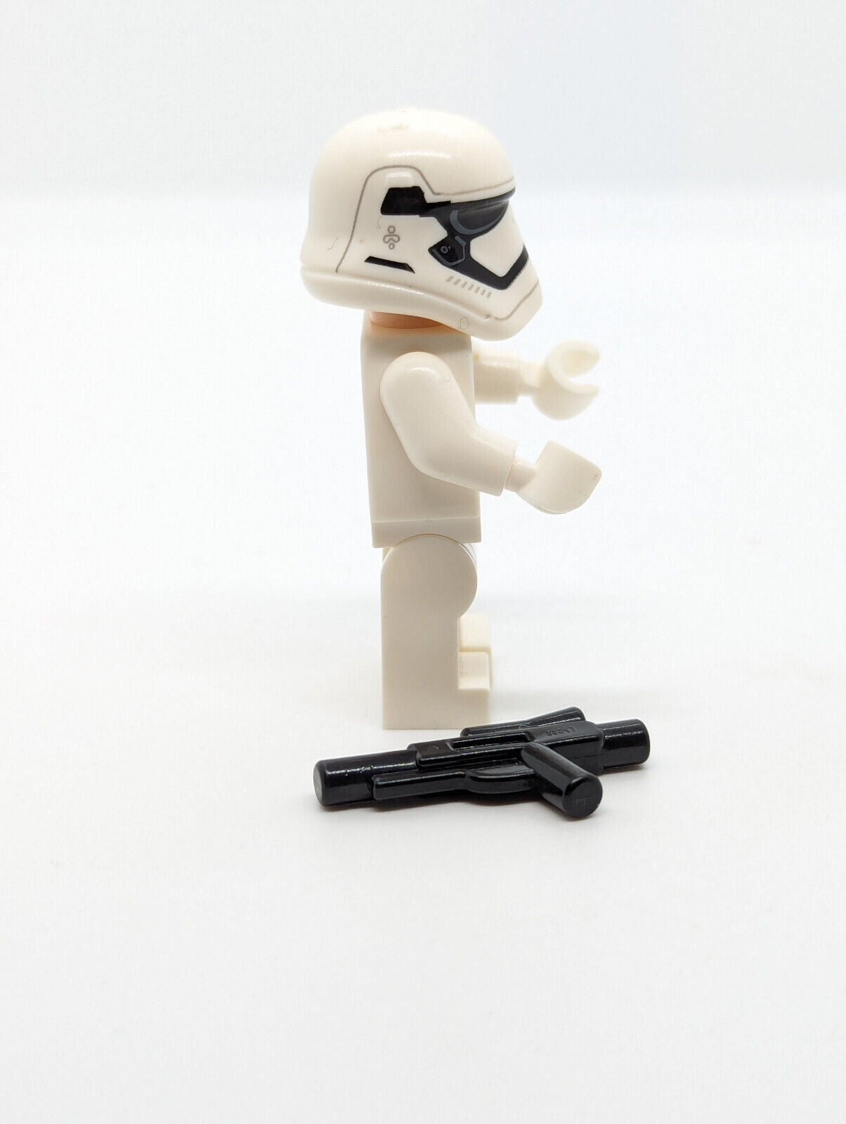 LEGO Star Wars First Order Stormtrooper (sw0905) 75245 Pointed Mouth Pattern - StudBee