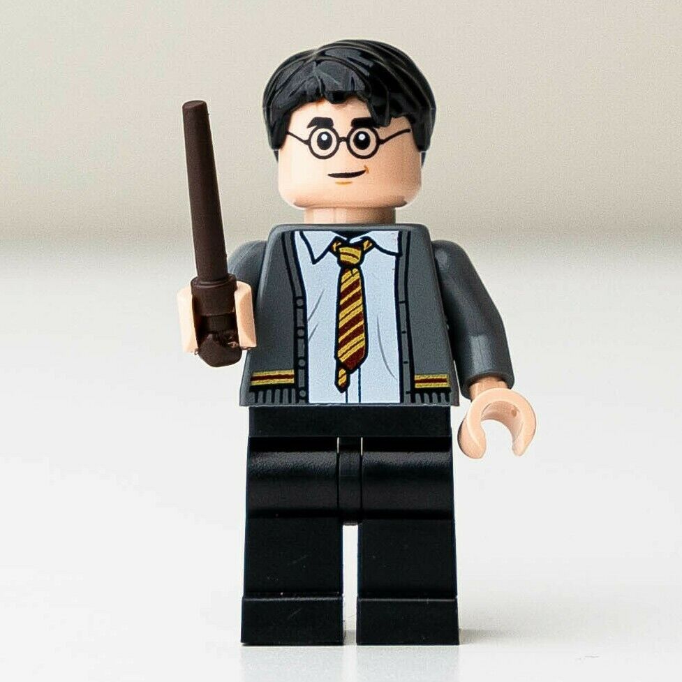 New LEGO Harry Potter, Gryffindor Cardigan Sweater Minifigure - 75966 (hp238) - StudBee