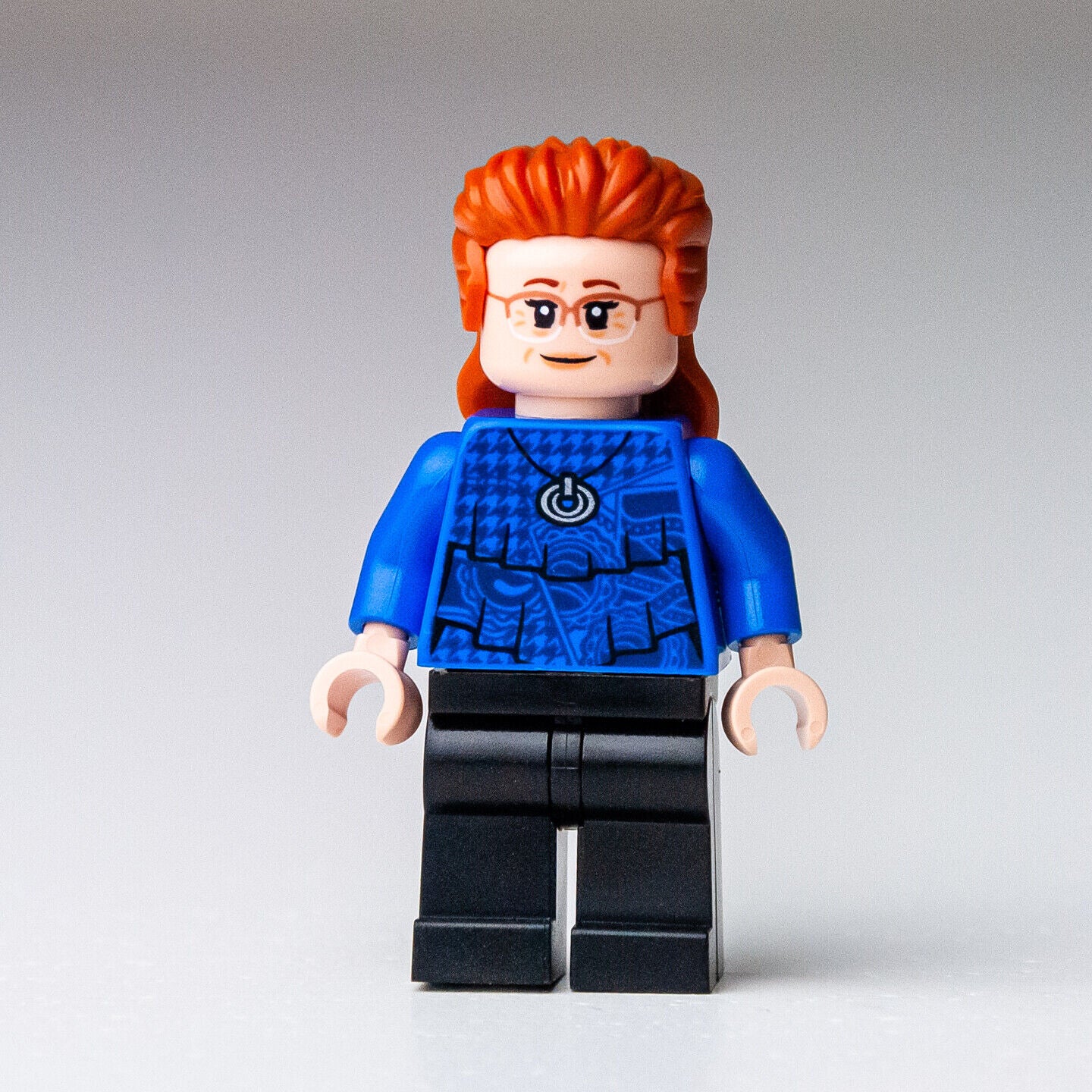 NEW Kathi Dooley (Before) - Queer Eye The Fab 5 Loft - LEGO Minifigure (que006) - StudBee