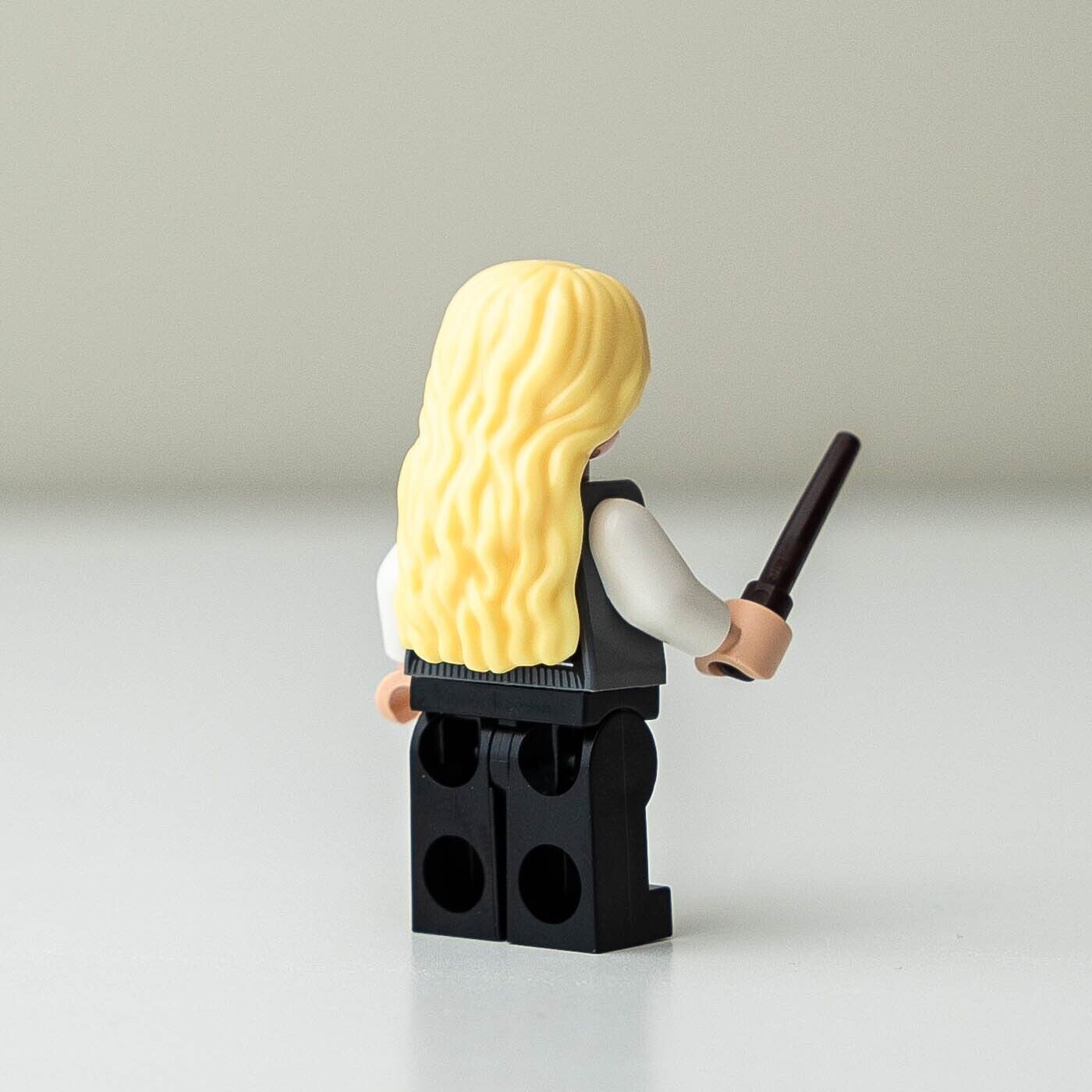 NEW Lego Harry Potter Minifigure - Luna Lovegood, Ravenclaw Vest (hp239) 75966 - StudBee