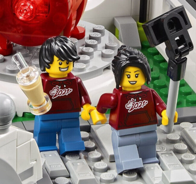 Chinese New Year Spring Lantern 80107 Minifigures: Selfie Couple Ox Bull 2021 - StudBee