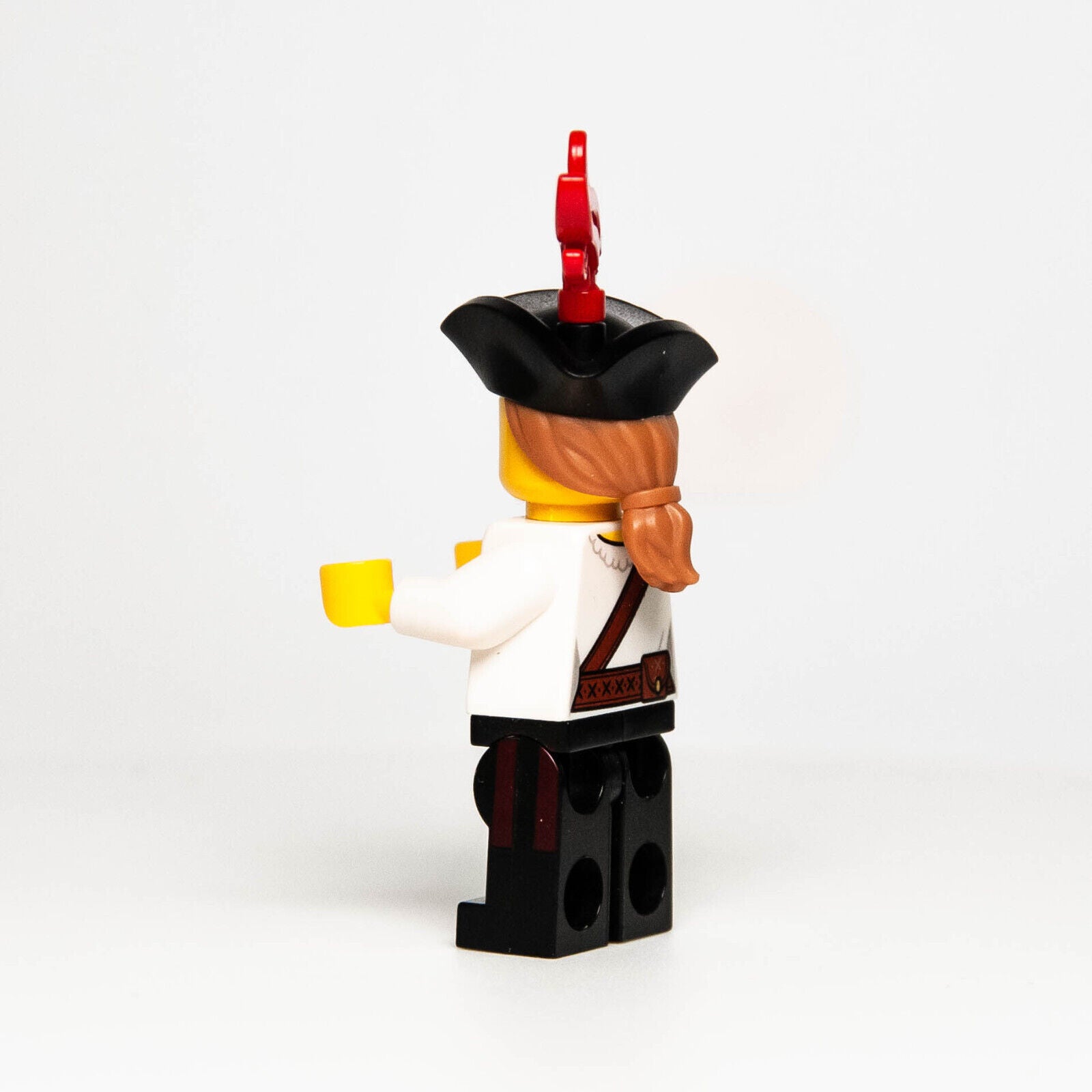 LEGO CMF Minifigure - Pirate Girl Lady 71027 Series 20 (col20-5 col362)