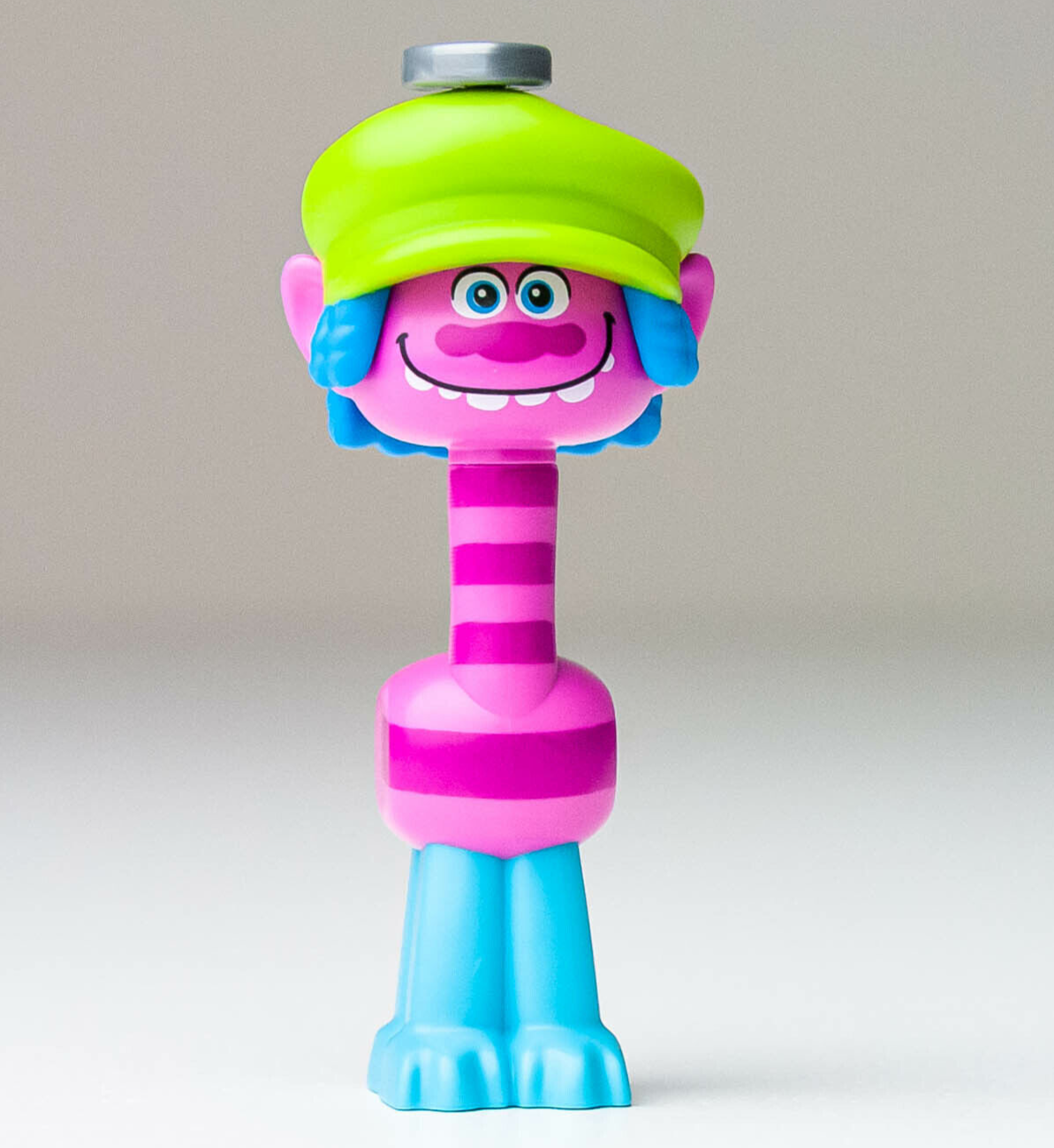 New LEGO Cooper with Flat Silver Heart Minifigure - Vibe City Concert (twt024) - StudBee