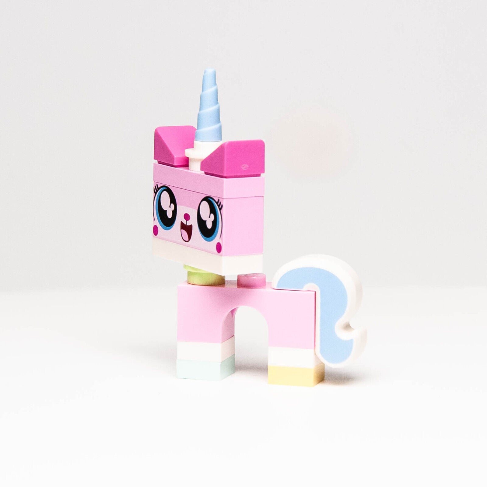 The LEGO Movie 2 CMF Minifigure - Unikitty 71023 coltlm2-20 tlm167 - StudBee