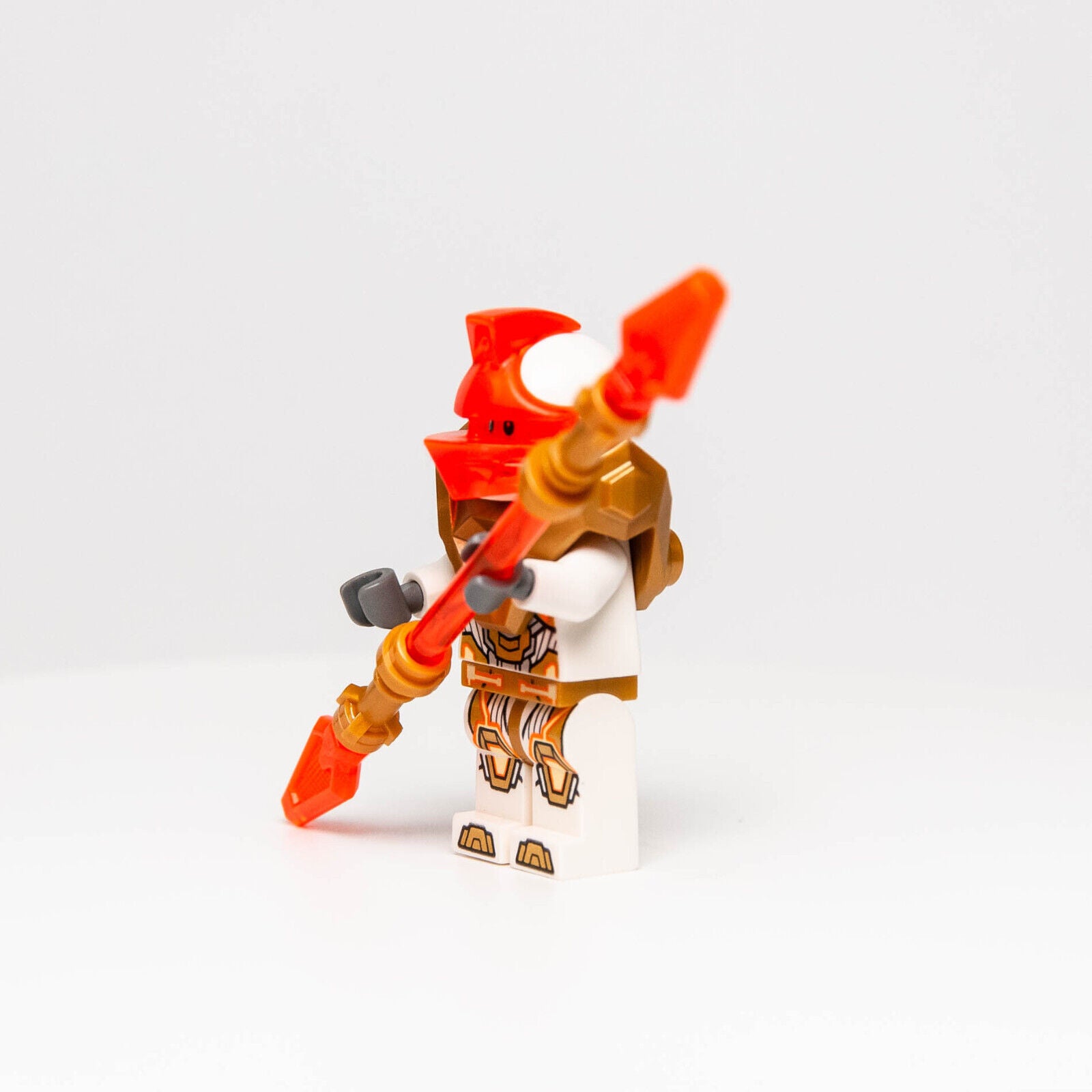 LEGO Nexo Knights - Lance Pearl Gold Armor Minifigure - 72001 (nex141) - StudBee