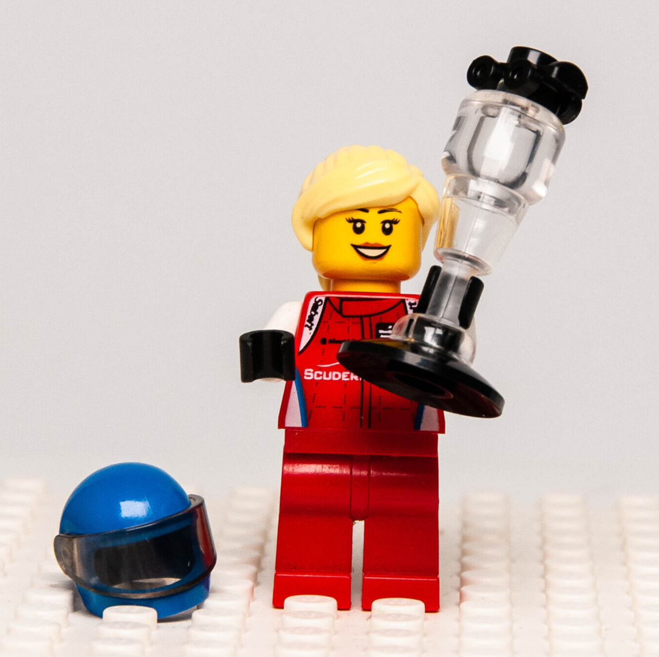 Lego Speed Champions Minifigure -  Ferrari 488 GT3 Scuderia Corsa Driver (sc056) - StudBee