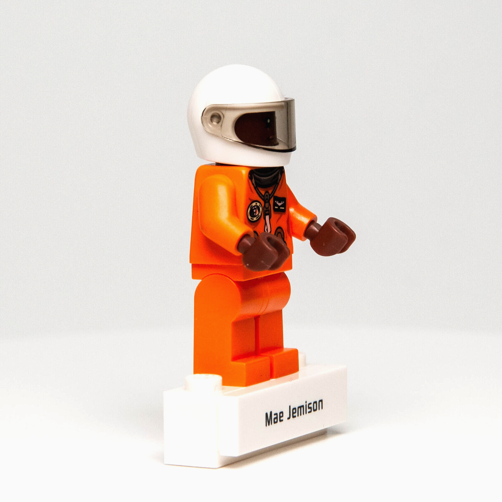 NEW LEGO Mae Jemison - Women of NASA - 21312 (idea034) Minifigure Astronaut - StudBee