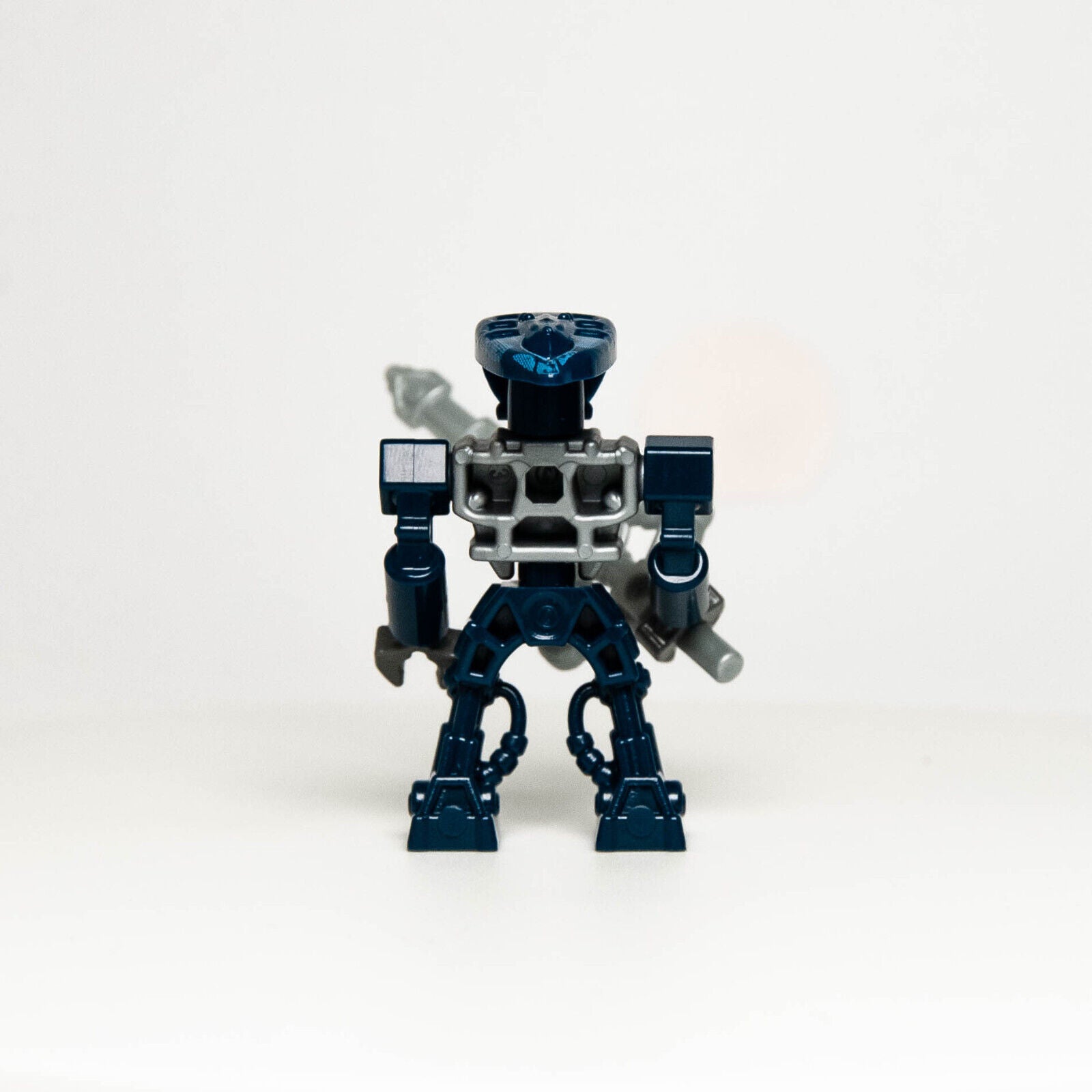 LEGO Bionicle Mini: Barraki Takadox Minifigure 8926 (bio023) Undersea Blue