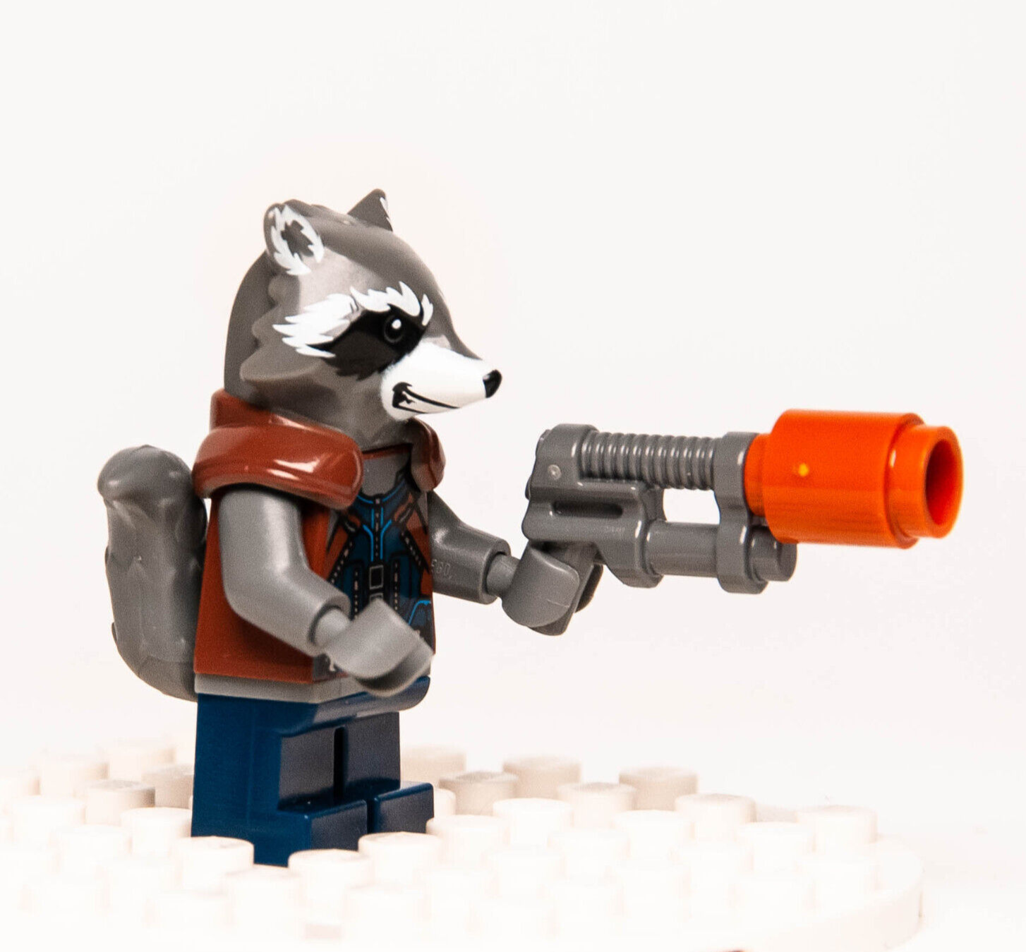 Lego Guardians of the Galaxy Minifigure - Rocket Racoon w Gun (sh384) 76102 - StudBee