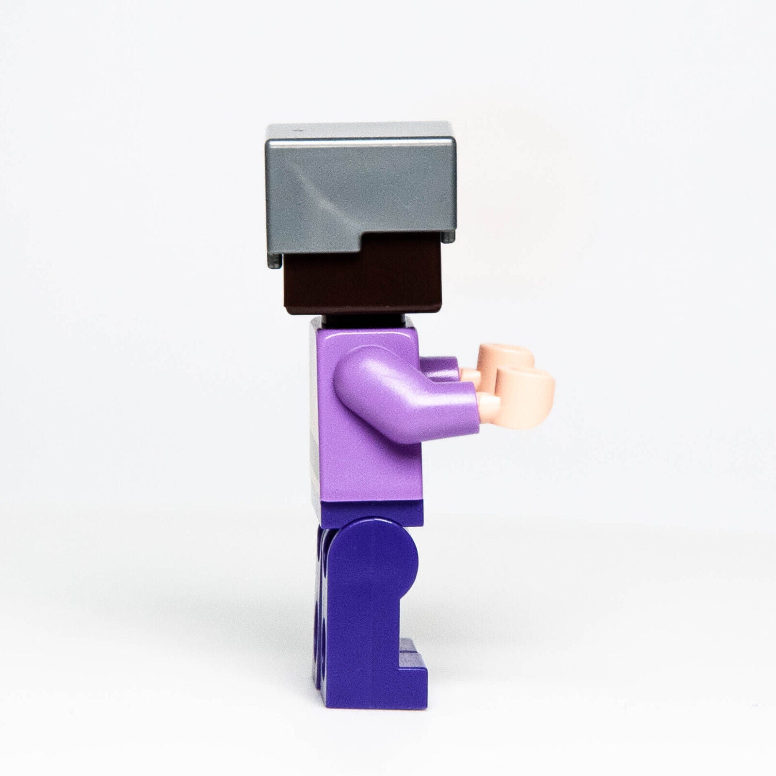 LEGO Minecraft Minifigure - End Warrior w/ Shield & Sword (min137) 21242