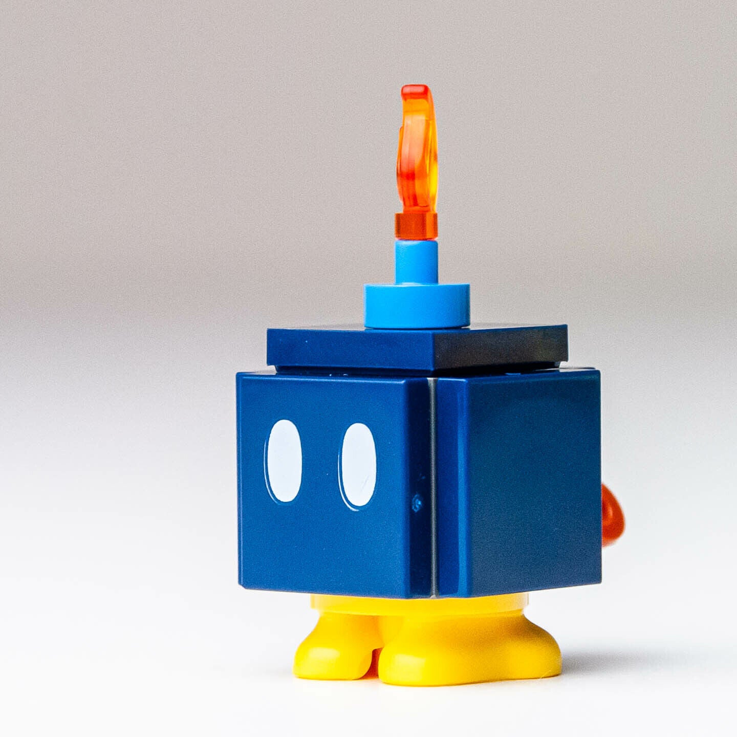 New LEGO Bob-omb - Minifigure - Guarded Fortress  Expansion Set 71362 (mar0014) - StudBee