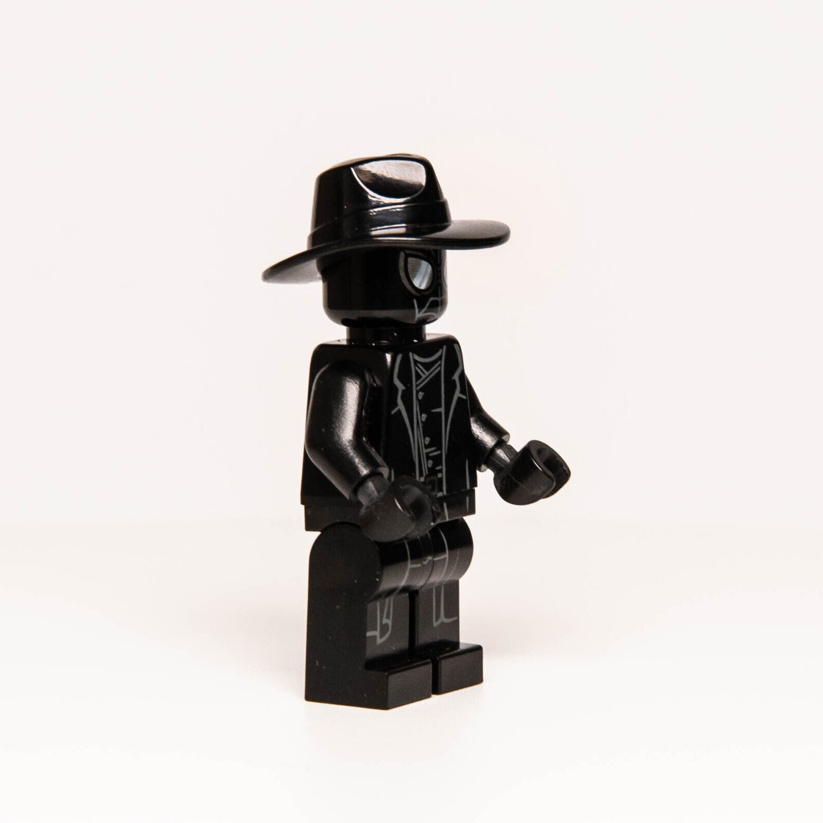 LEGO Spider-Man Noir Minifigure w/ Shirt Tail 76150 (sh614a) - StudBee
