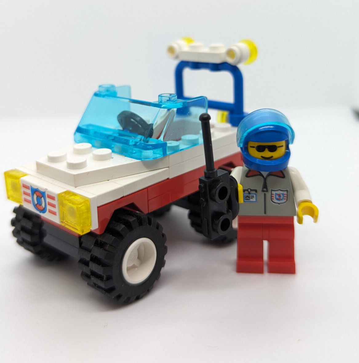 Lego Classic Coast Guard Minifigure & Truck from Hurricane Harbor 6338 (res004) - StudBee