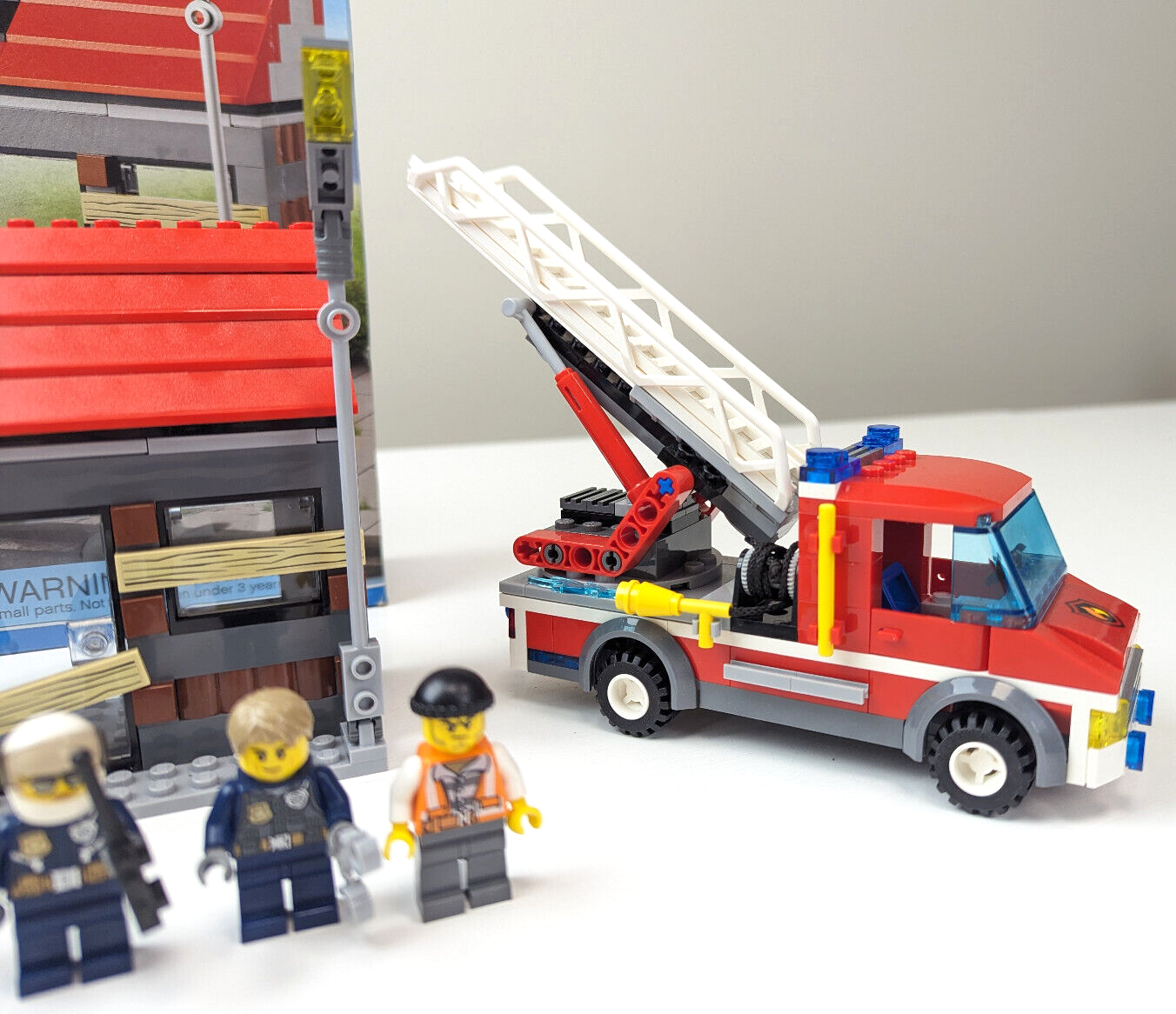 LEGO City Police Lot: 60003 Fire Emergency & 60138  High-Speed Chase - StudBee
