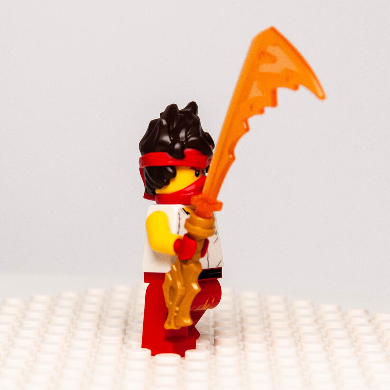 NEW LEGO Ninjago Minifigure - Kai Legacy, White Shirt (njo643) 71730 - StudBee