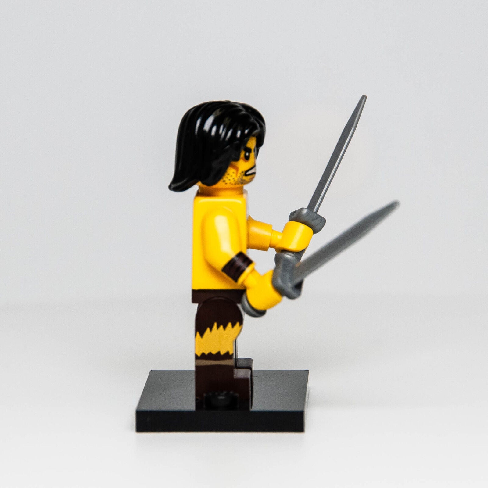 New LEGO CMF 71002 Series 11 - Barbarian (col11-1) col163 - StudBee