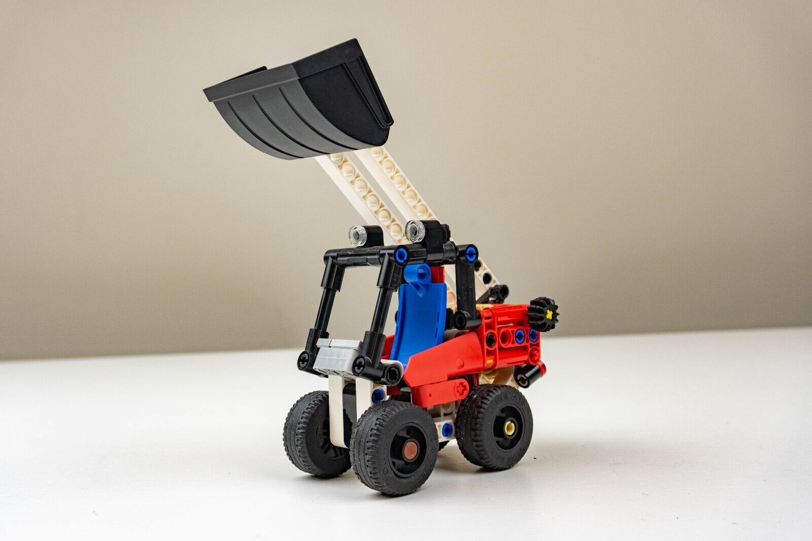 Lego Technic Construction Model Set 42116 - Skid Steer Loader w/ Instructions - StudBee