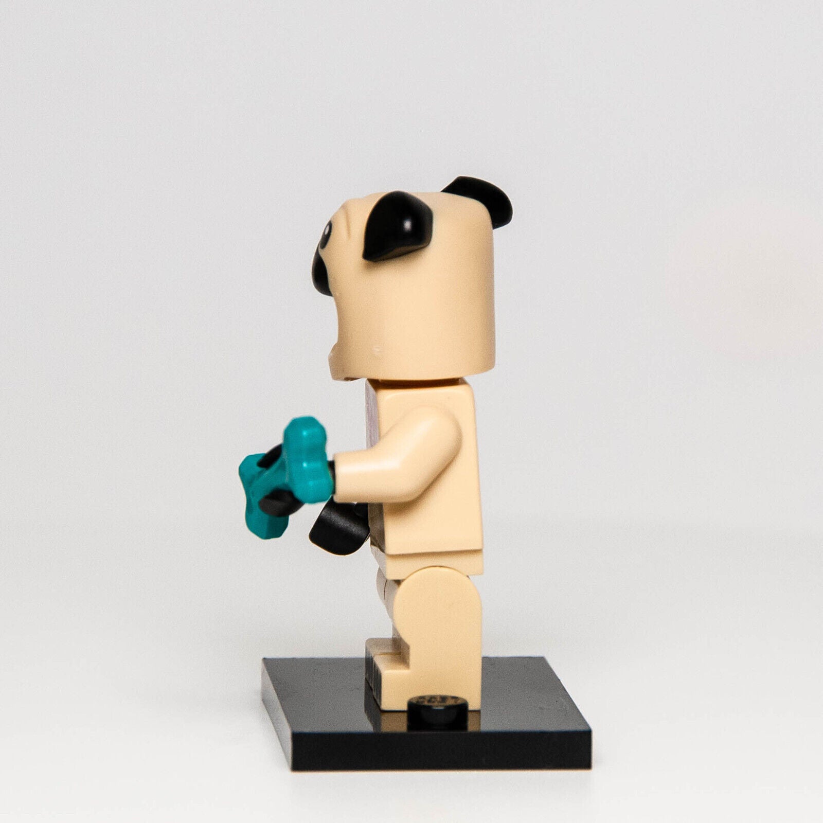 LEGO Series 21 CMF Minifigure - Pug Dog Costume Guy (col378 col21-5) 71029 - StudBee