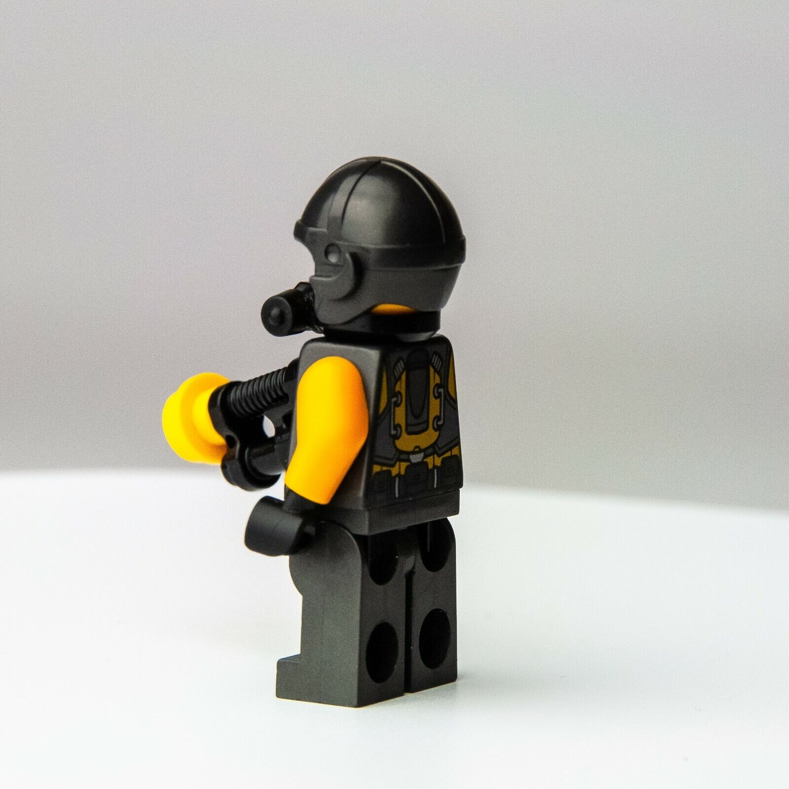 LEGO AIM Agent - Marvel - 76166 76143 (sh0624) Minifigure