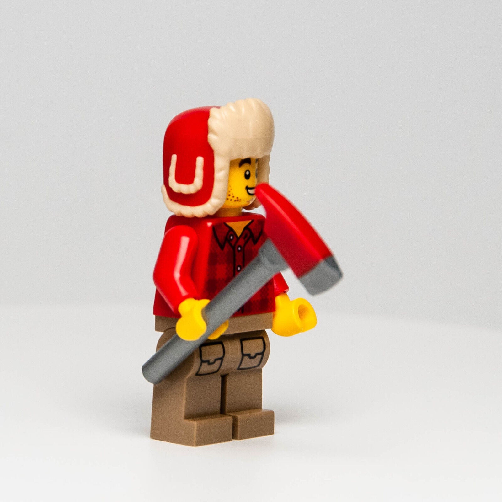 Lego LUMBERJACK Minifigure Scene - Plaid Flannel Shirt, Axe, Wood Logs, Ushanka - StudBee