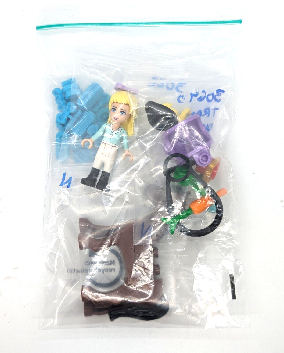 LEGO Friends Minifigure Stephanie & Lot Accessories 41057 frnd068 Horse Show - StudBee