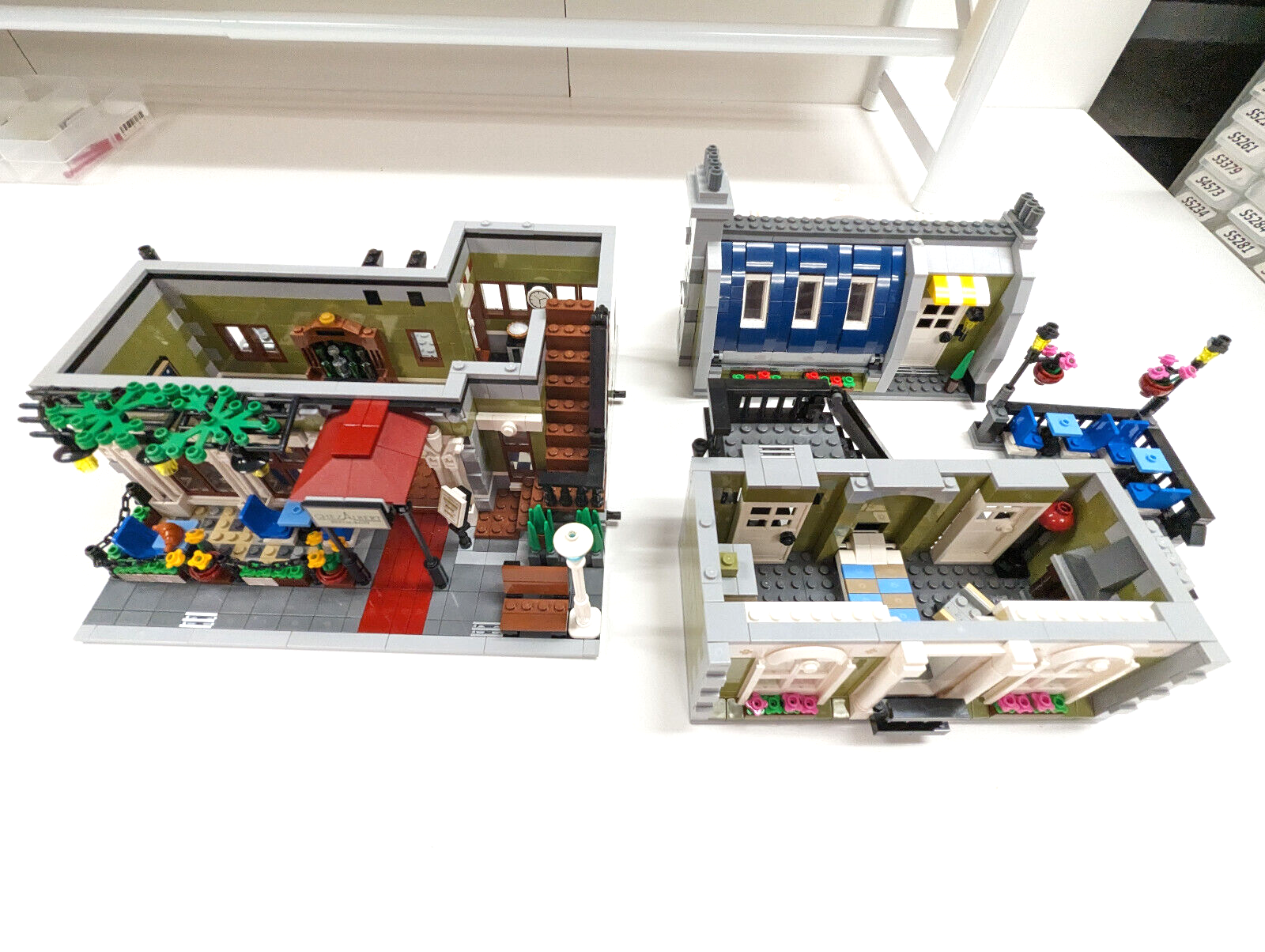 LEGO Creator Expert Modular 10243 Parisian Restaurant - 100% Complete w/Manuals - StudBee