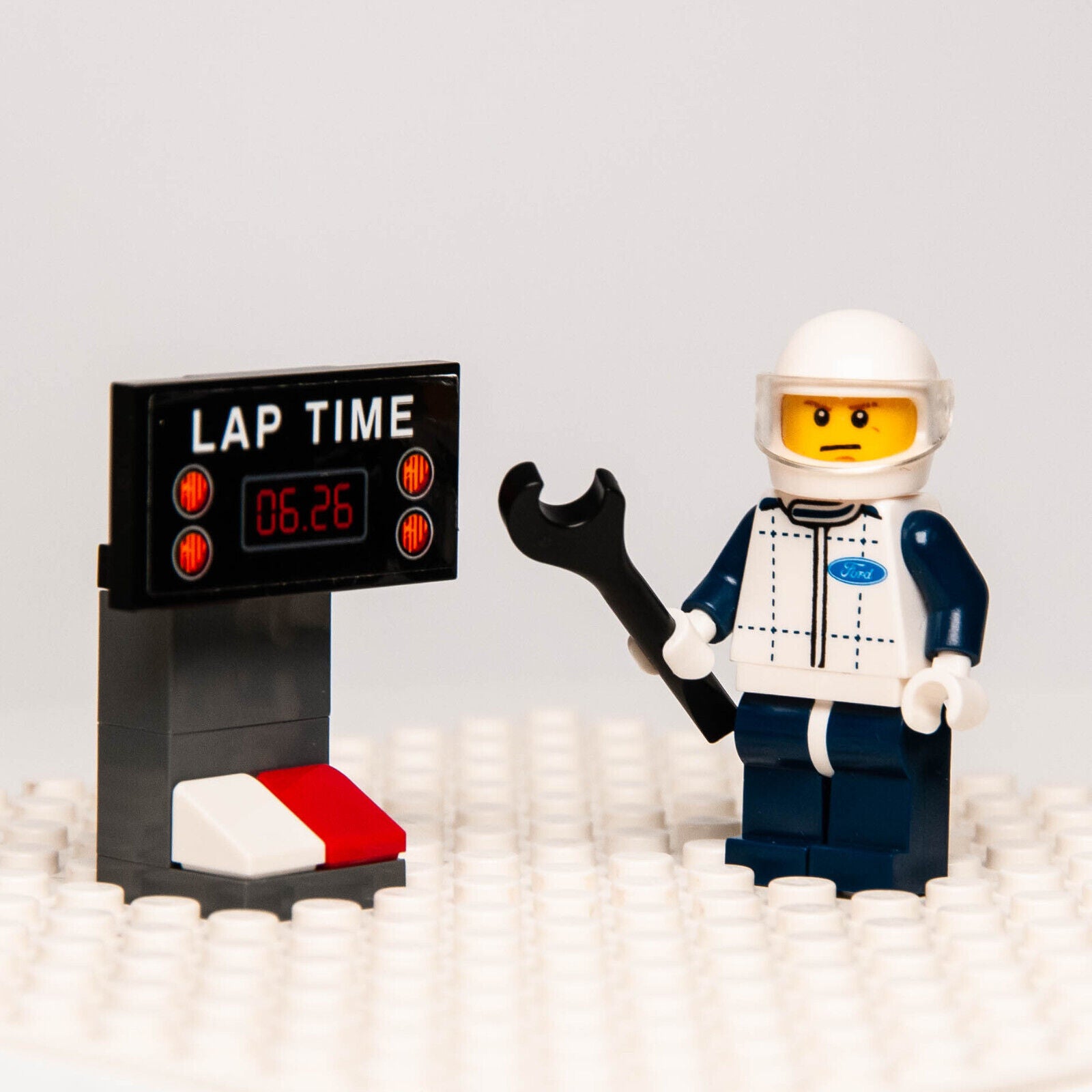 Lego Speed Champions Minifigure - Ford Mustang GT Driver 75871 (sc022) Racing - StudBee