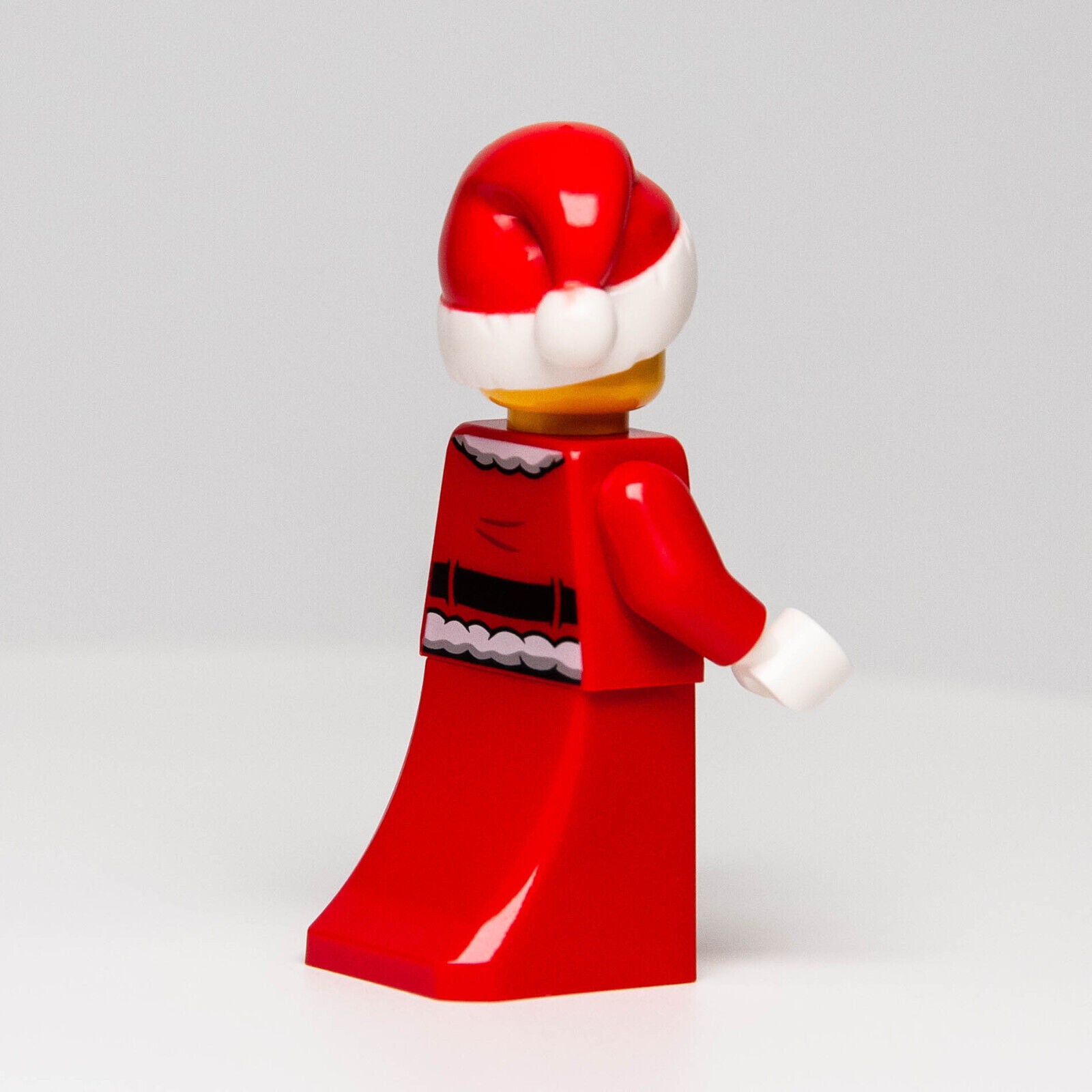 New Lego Holiday (BAM )Christmas Minifigure - Mrs. Claus w/ Pretzel 2022 - StudBee