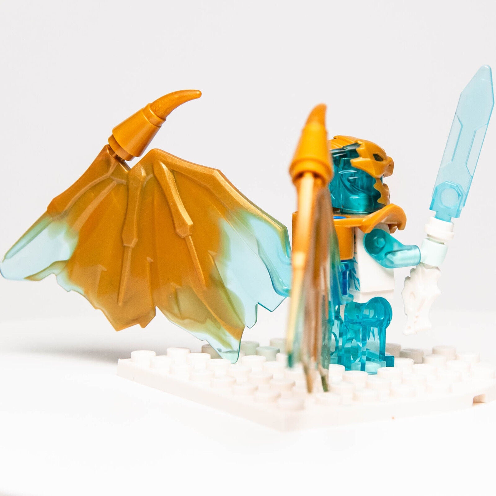 New Lego Ninjago Crystallized Minifigure: Golden Dragon Zane (njo770) 71773 - StudBee