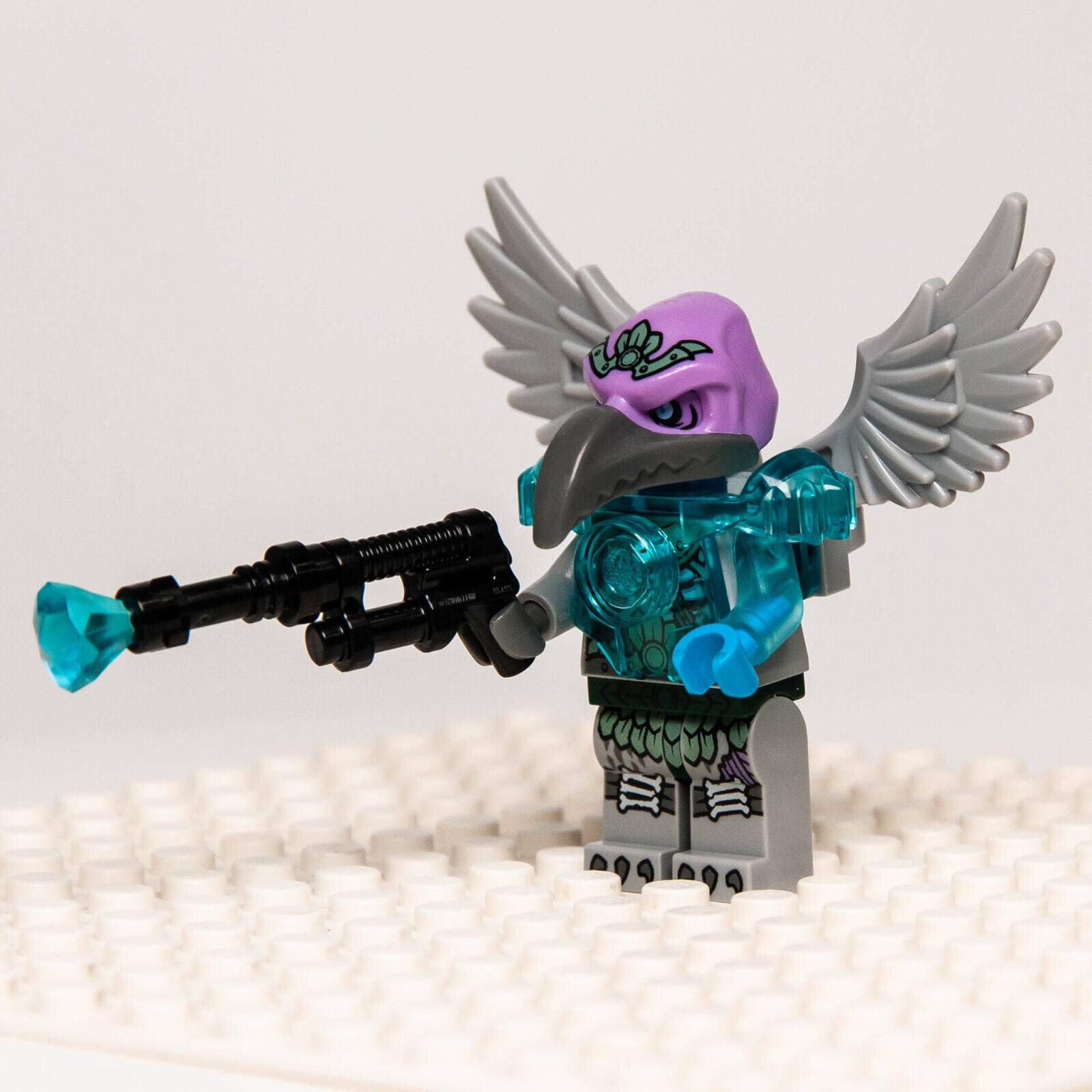 LEGO Chima Minifigure - Vardy (loc080) Vulture Ice Chi - StudBee