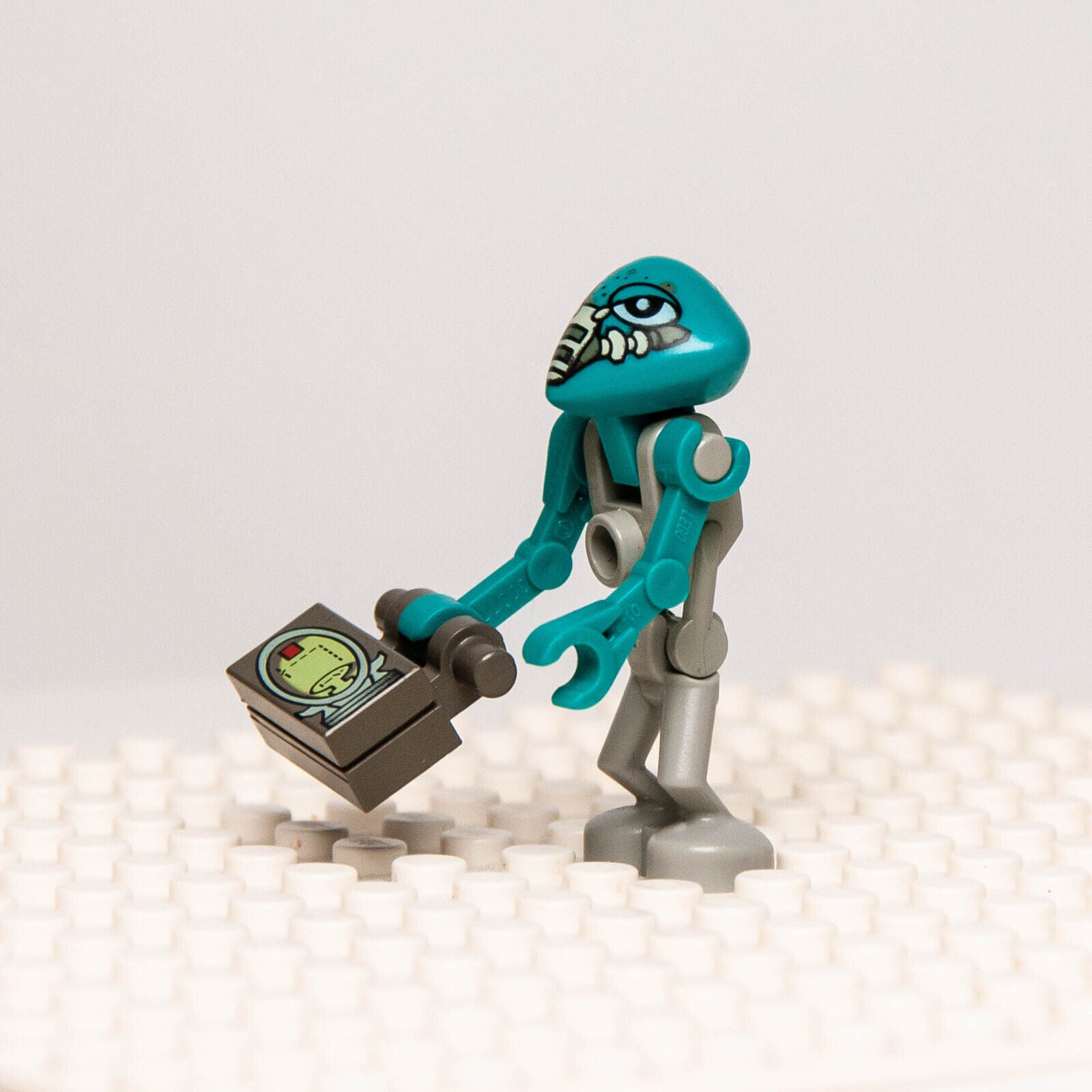LEGO Space Life on Mars minifigure - POLLUX Martian (lom010) 7316 - StudBee