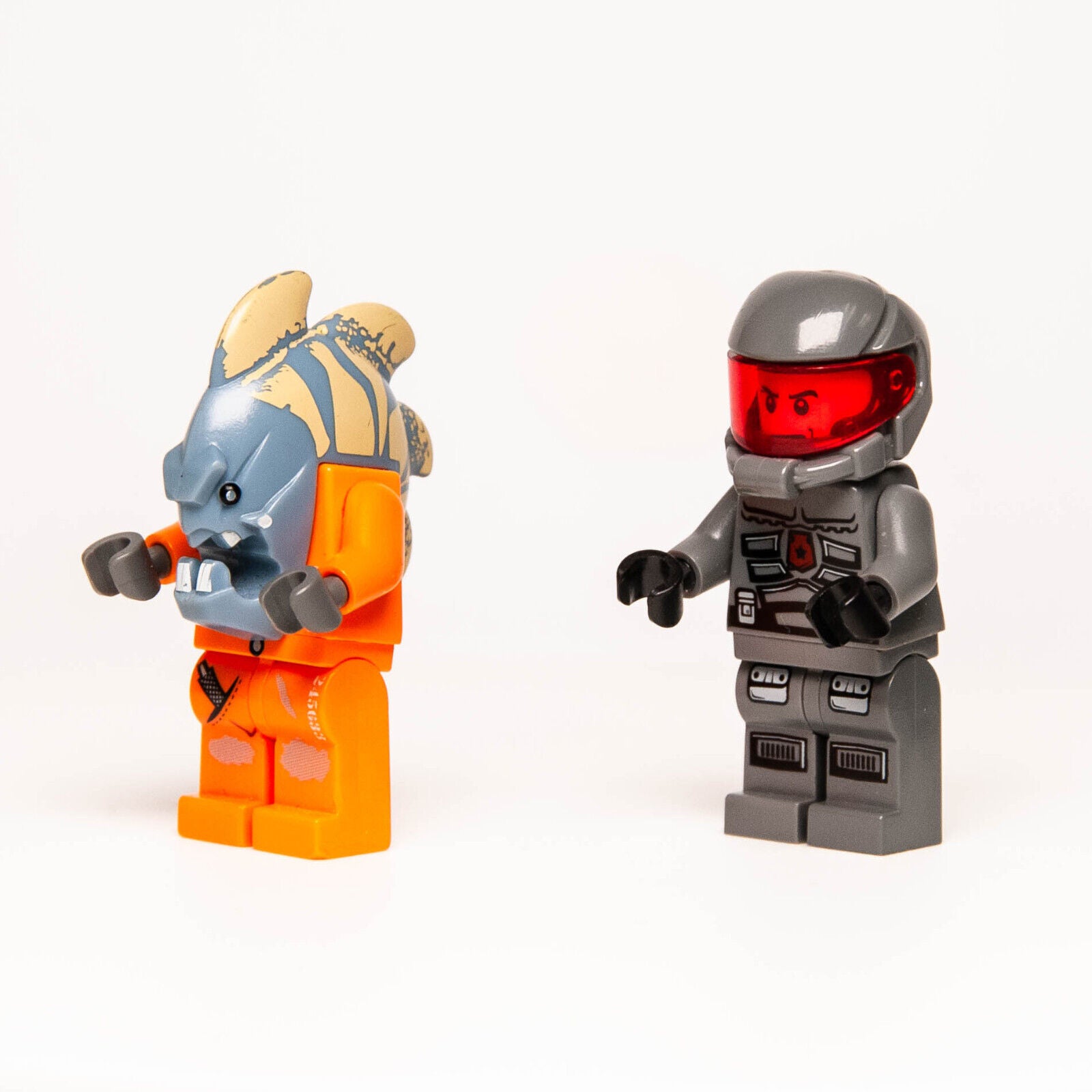 LEGO Space Police Minifigure Lot: Alien Jawson (sp113) & Officer 15 (sp119) 5983 - StudBee