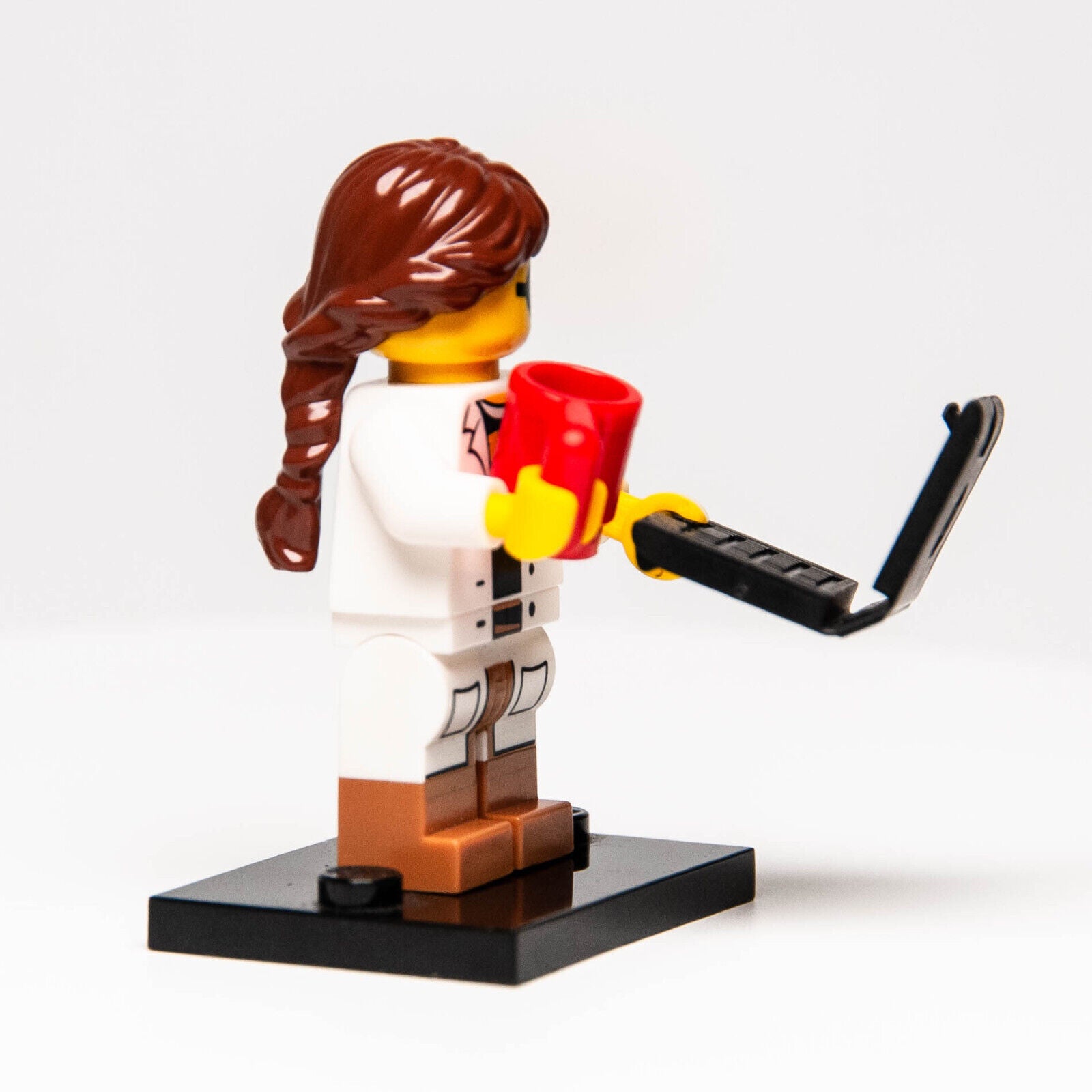 LEGO Ninjago CMF Minifigure: GPL Tech Labcoat, Batman Shirt (coltlnm-18) 71019 - StudBee