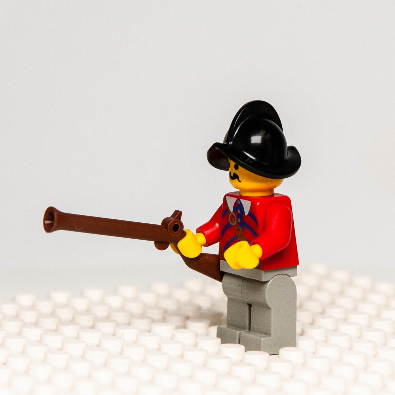 Lego Vintage Pirates Minifigure - Imperial Armada Red (pi010) 6291 6280 6296 - StudBee