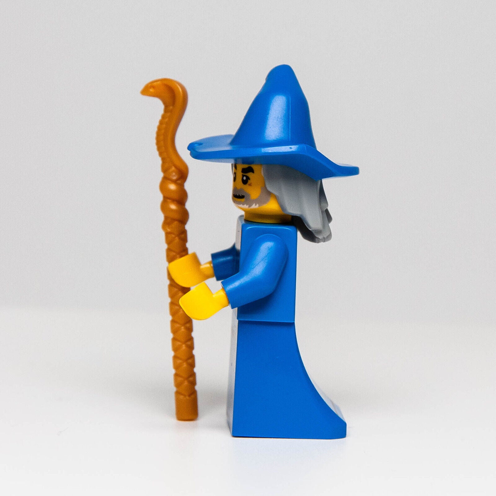 New LEGO BAM 2022 Medieval Blue Wizard with Serpent Staff Minifigure - StudBee