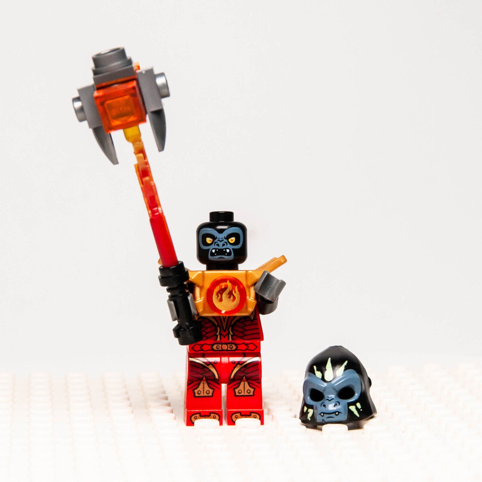 LEGO Chima Minifigure - Gorzan Fire Chi (loc091) 70145 70143 - StudBee