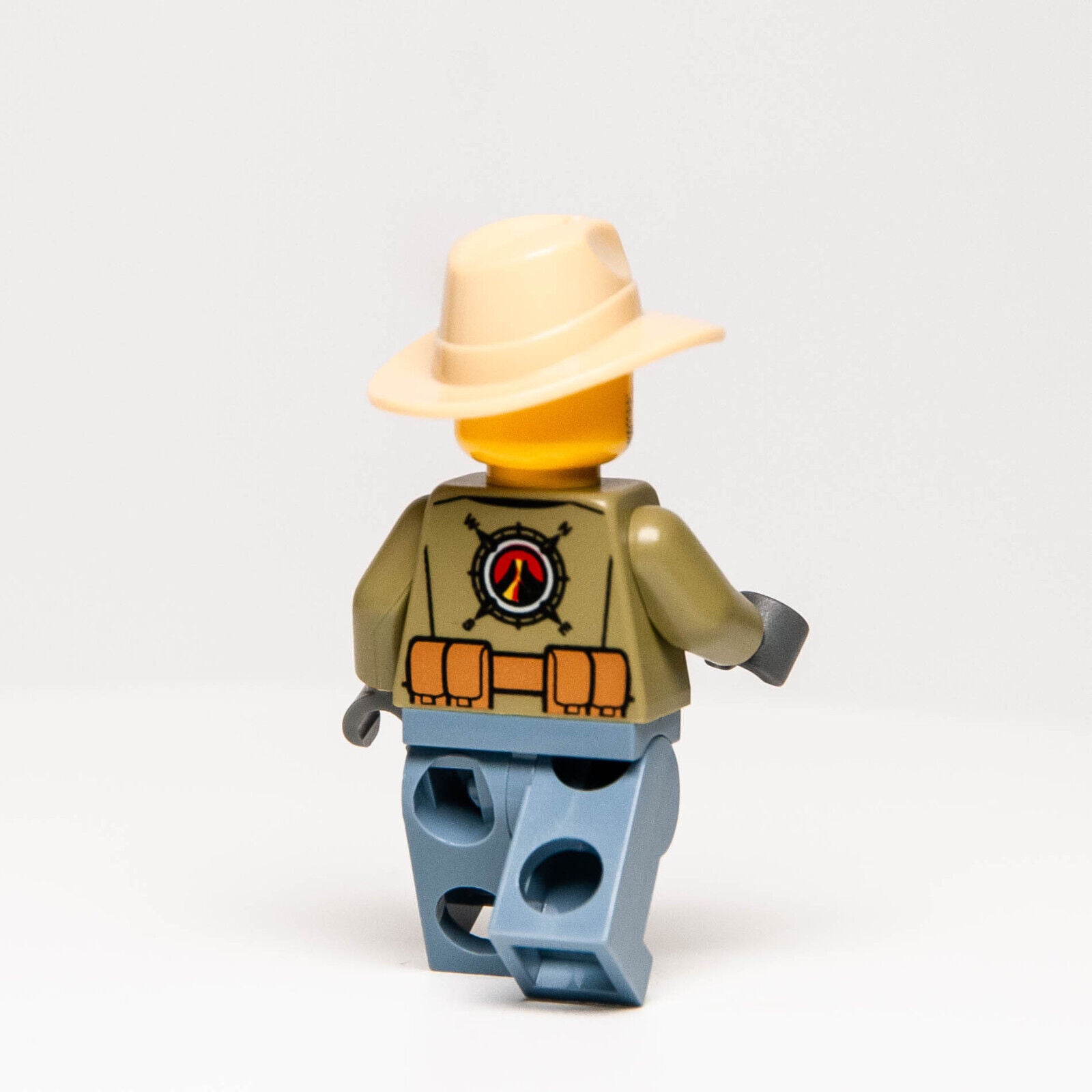 LEGO City Male Volcano Explorer Minifigure, Tan Fedora (cty0684) Scar - StudBee