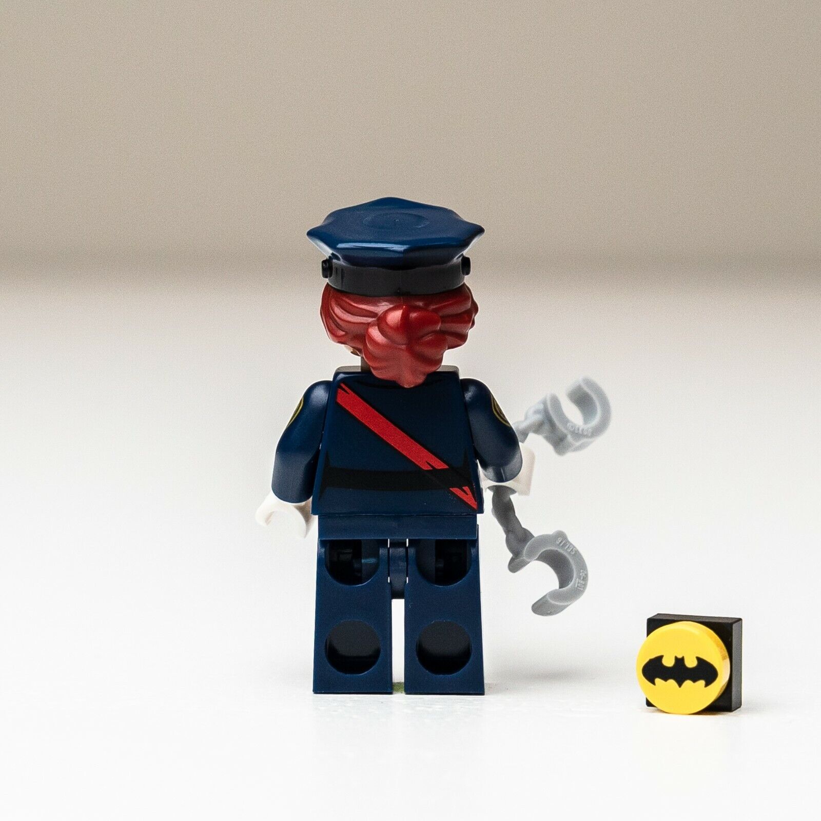 New LEGO Barbara Gordon w/ Stand and Accessories Minifigure (coltlbm06) - StudBee