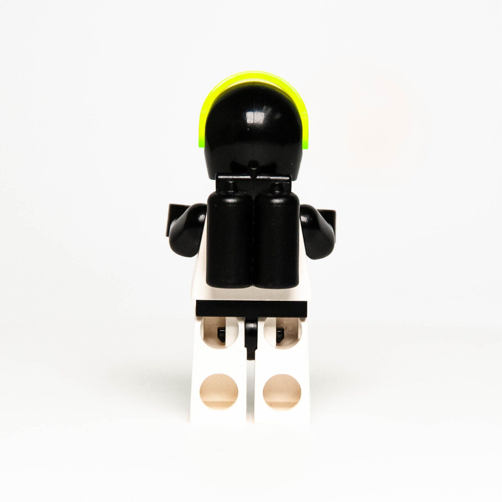 Lego Space Blacktron II Minifigure w/ Airtanks (sp002) 6897 6704 6957 6933 6832