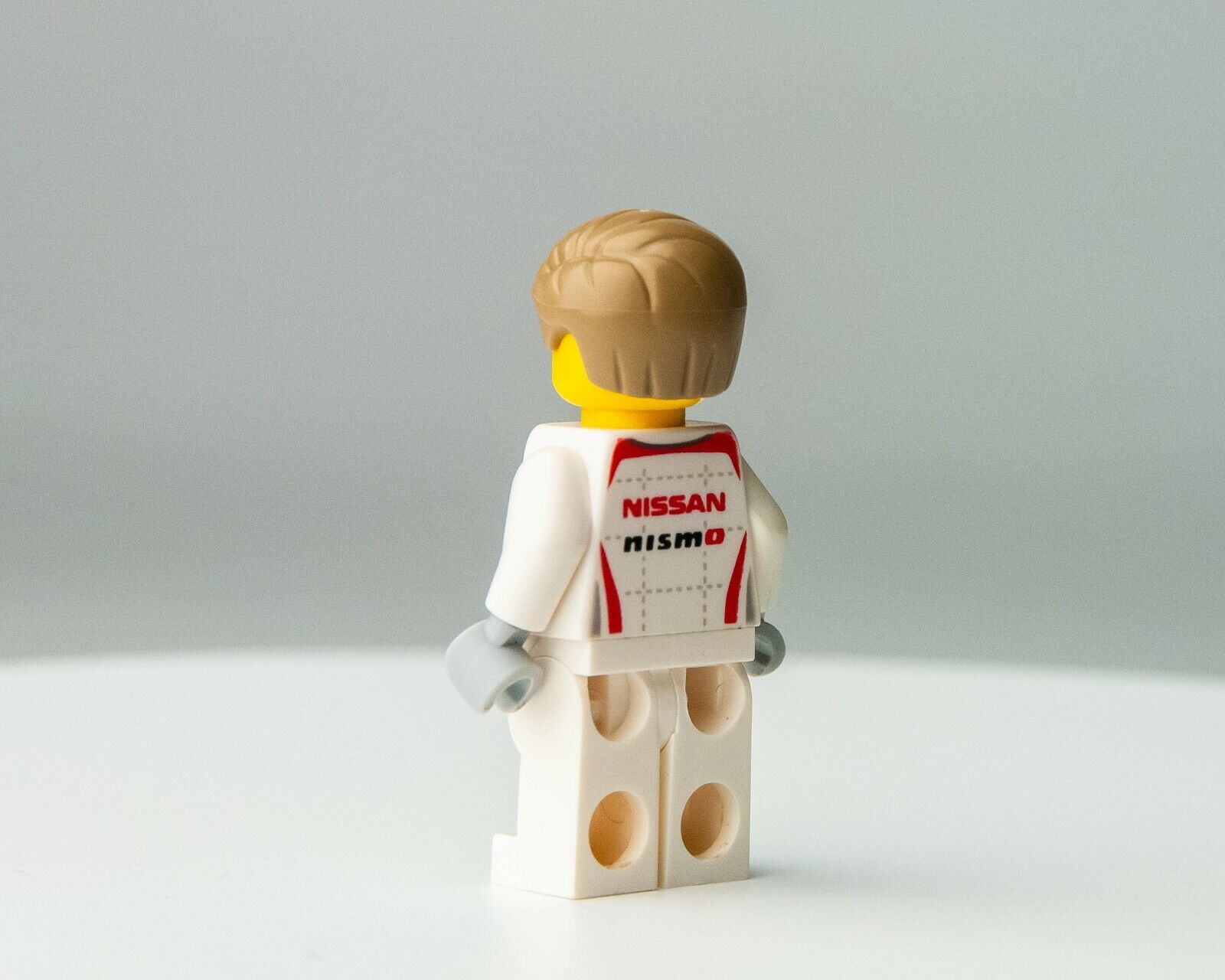 LEGO Nissan GT-R NISMO Driver - Speed Champions 76896 (sc081) Minifigure - StudBee